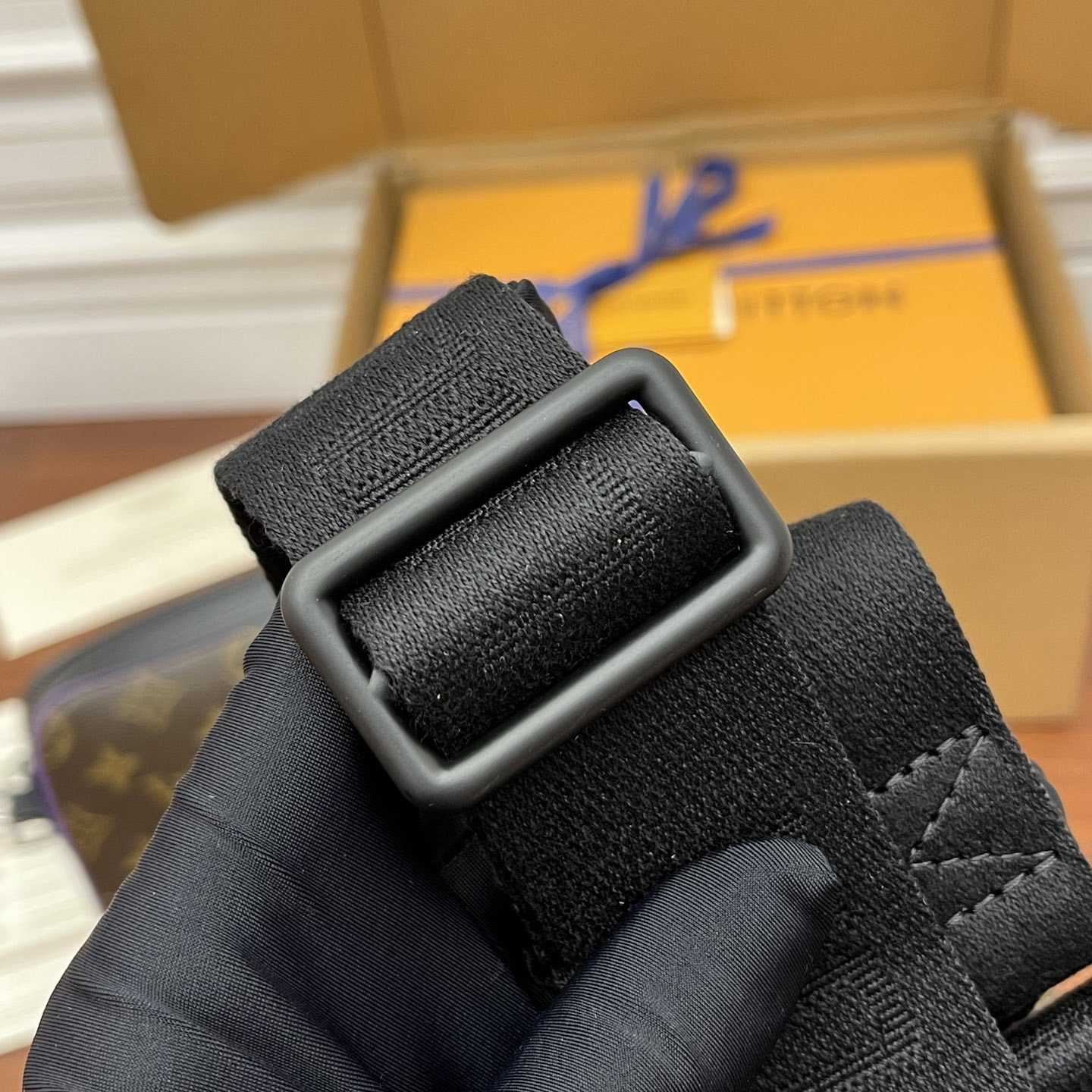 Louis Vuitton Trio Messenger   M46266 - PerfectKickZ