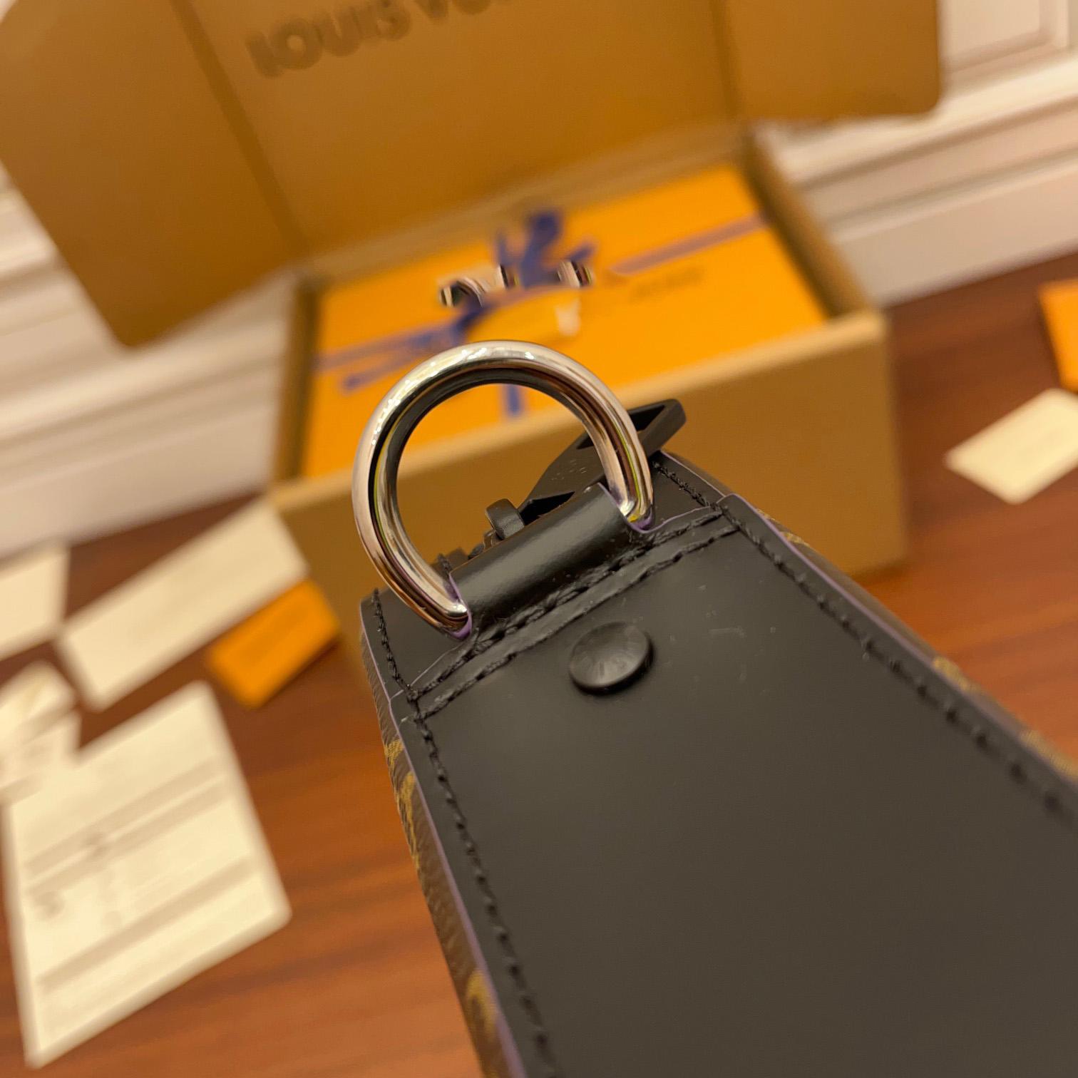 Louis Vuitton Trio Messenger   M46266 - PerfectKickZ