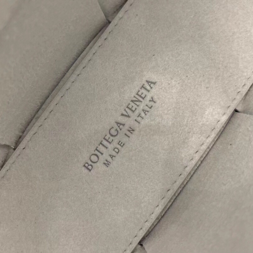 Bottega Veneta Candy Arco Tote Bag - PerfectKickZ