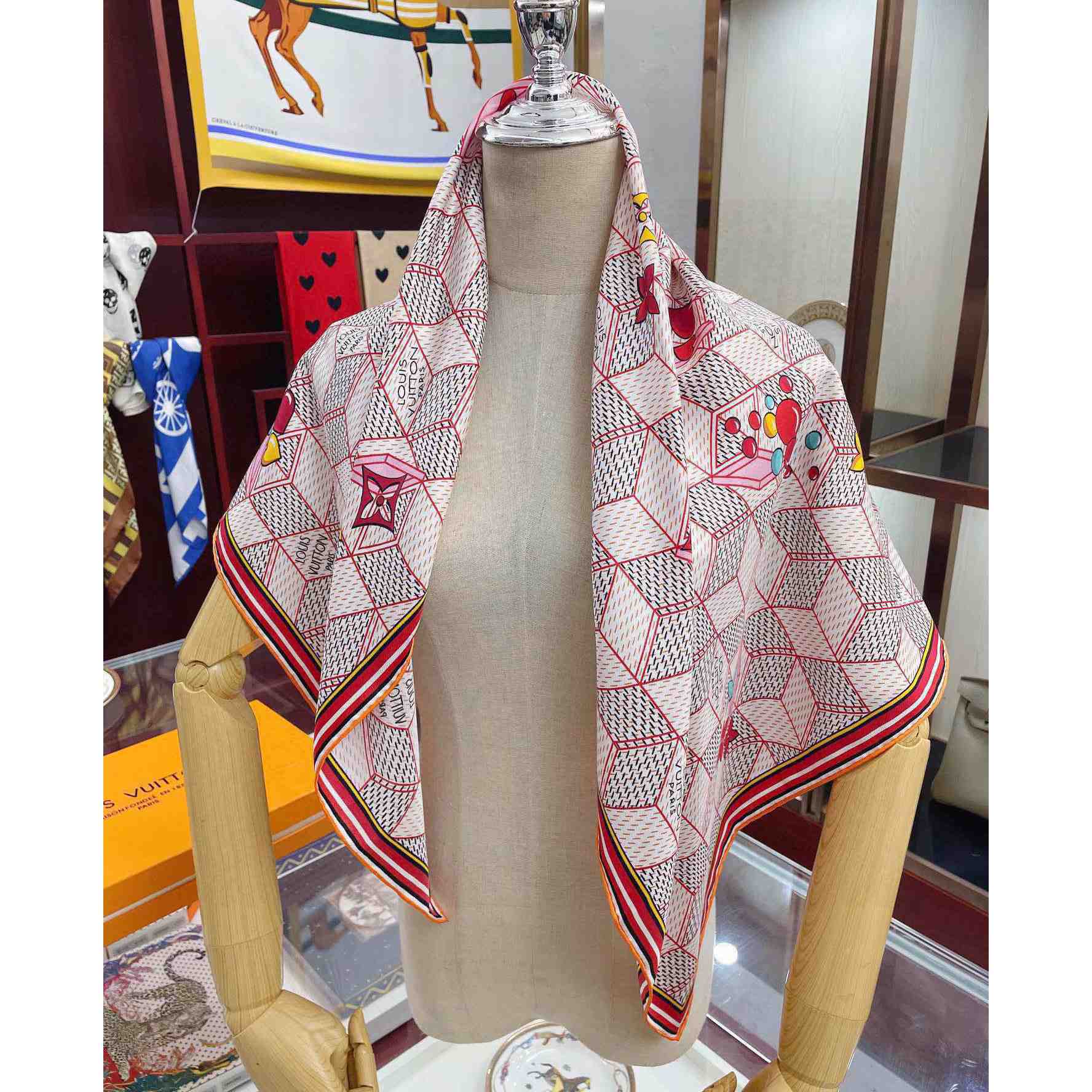 Louis Vuitton Damier Pop Up Square     M77668 - 