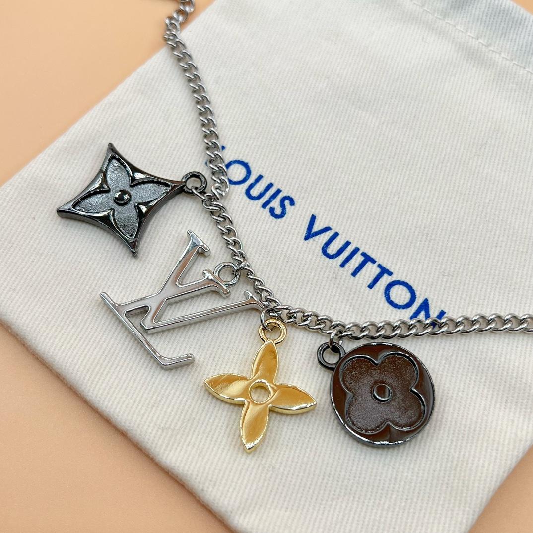 Louis Vuitton LV Instinct Pendant       M00521C - PerfectKickZ