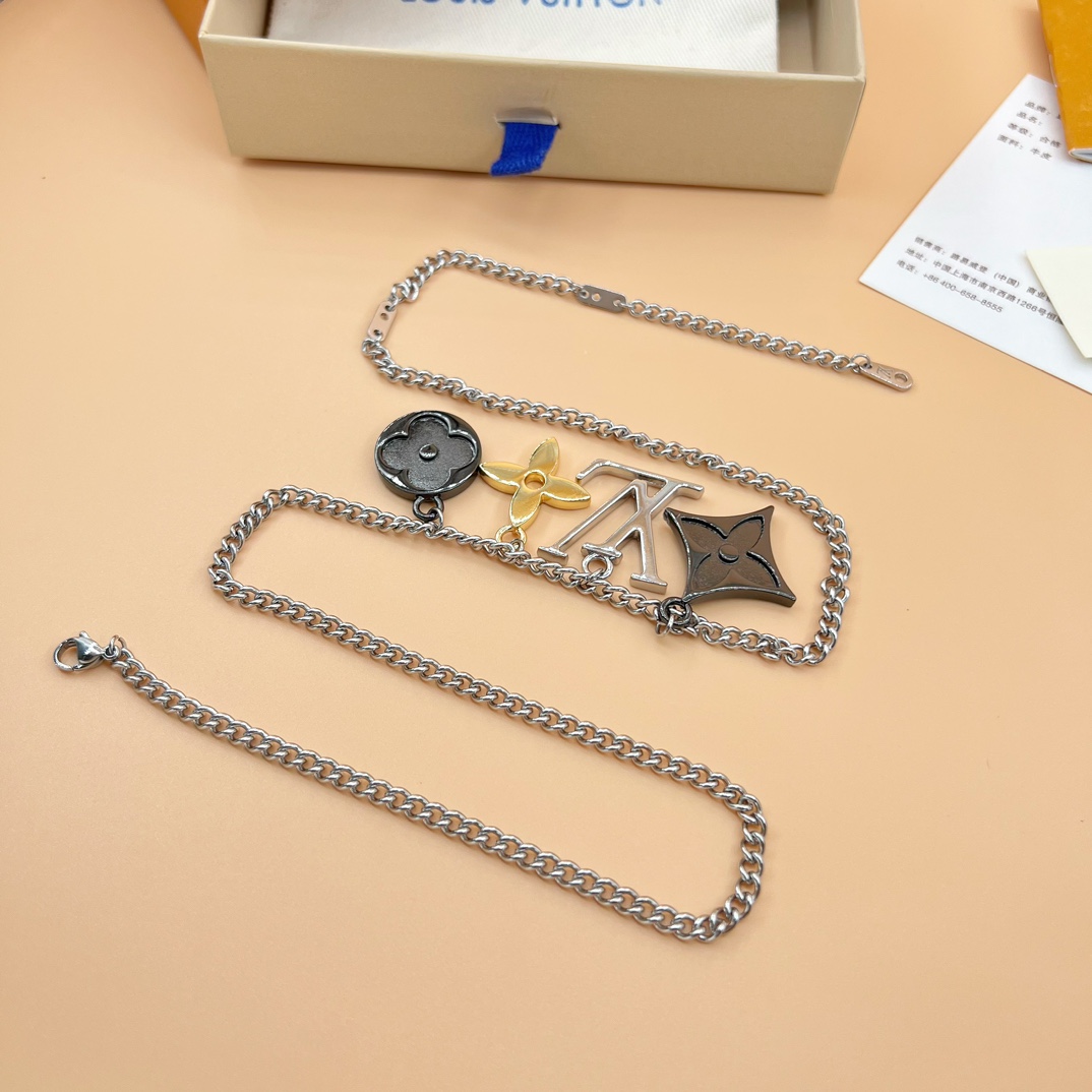 Louis Vuitton LV Instinct Pendant       M00521C - PerfectKickZ