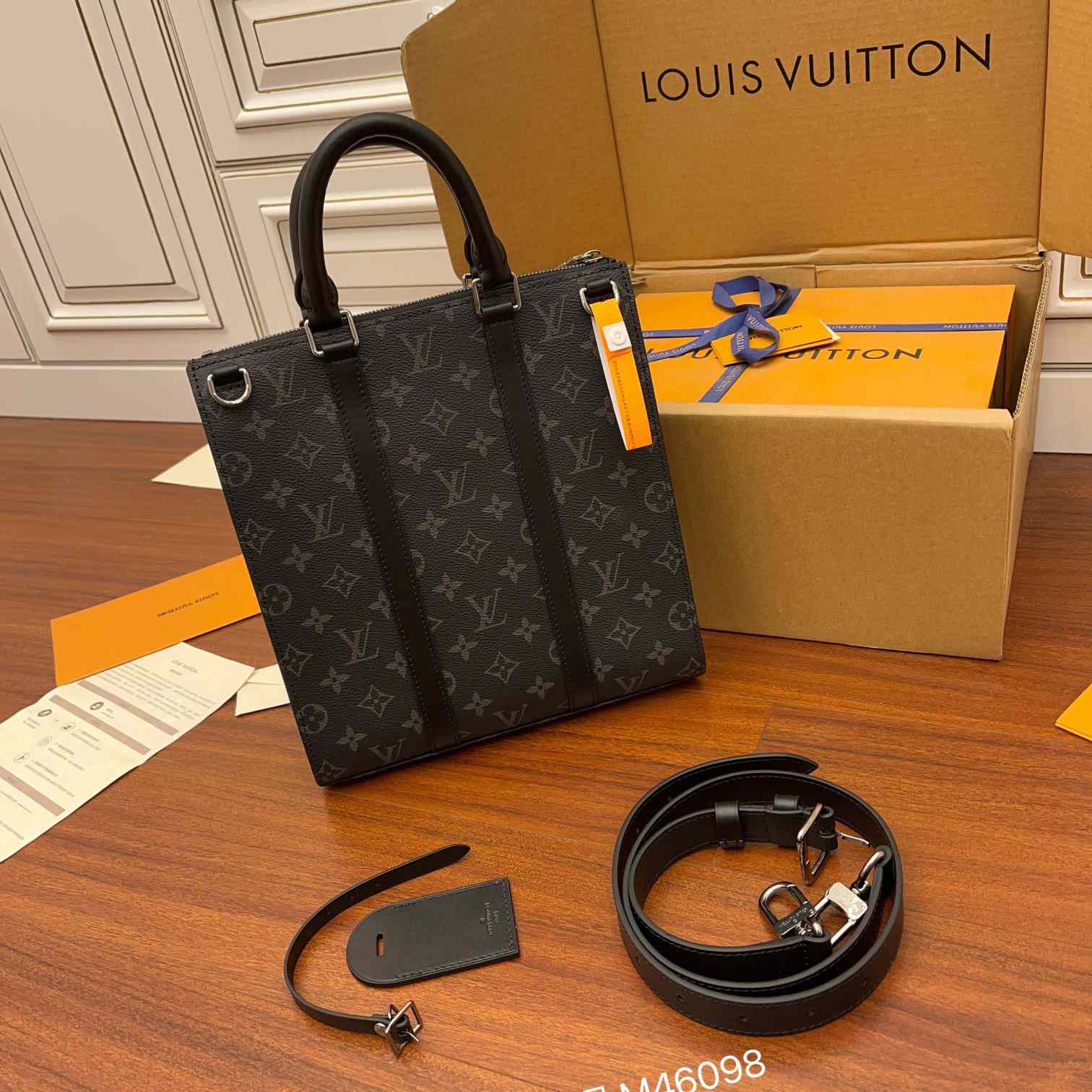 Louis Vuitton Sac Plat Cross Bag (26x28.5x6CM)   M46098 - PerfectKickZ