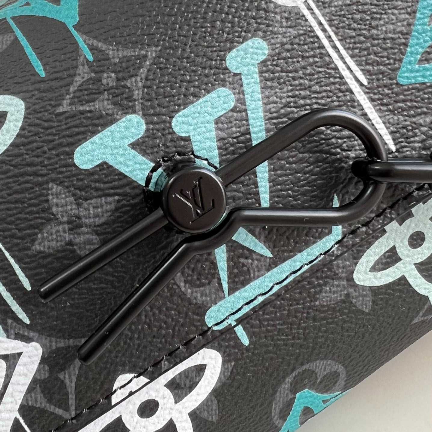 Louis Vuitton Steamer Wearable Wallet     m81852  - PerfectKickZ