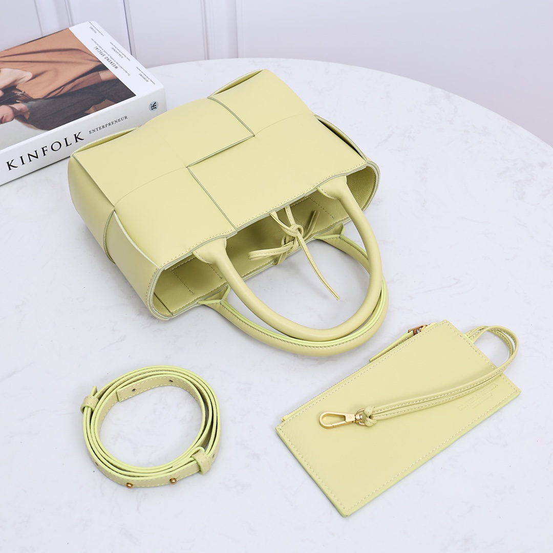 Bottega Veneta Mini Arco Tote Bag - PerfectKickZ