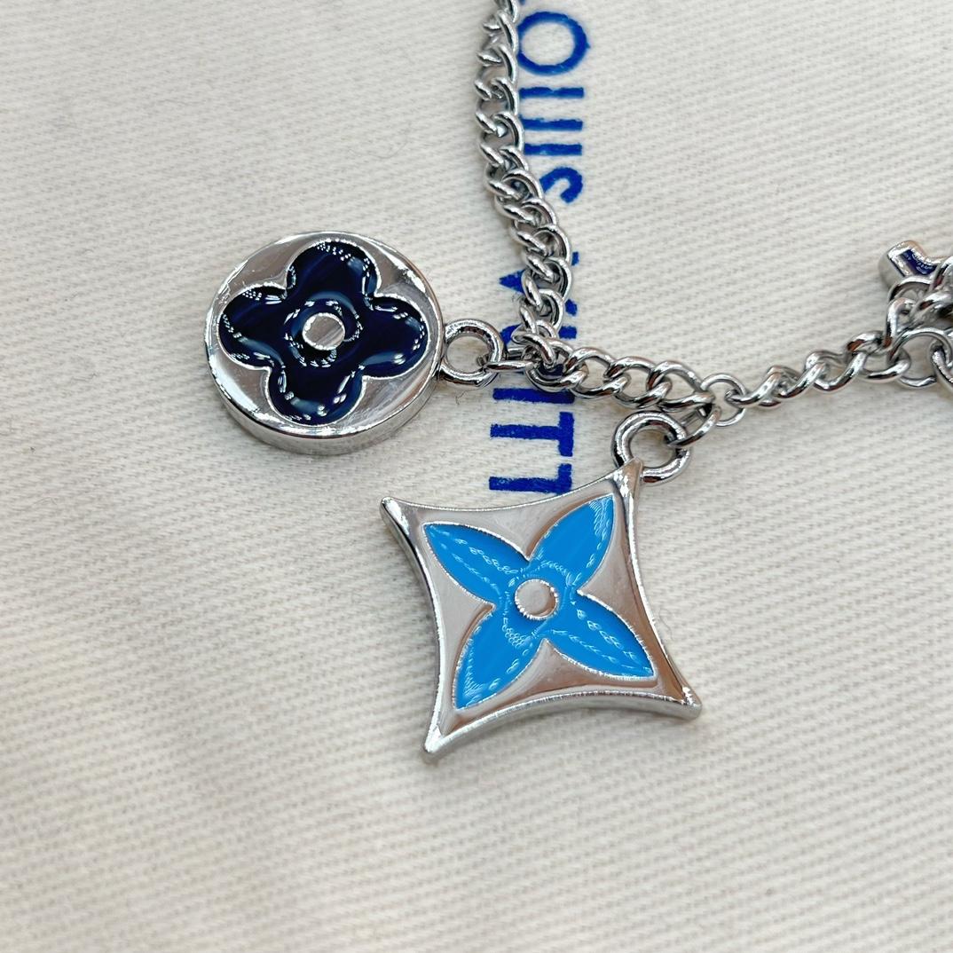 Louis Vuitton LV Instinct Enamelled Necklace    M00917 - PerfectKickZ