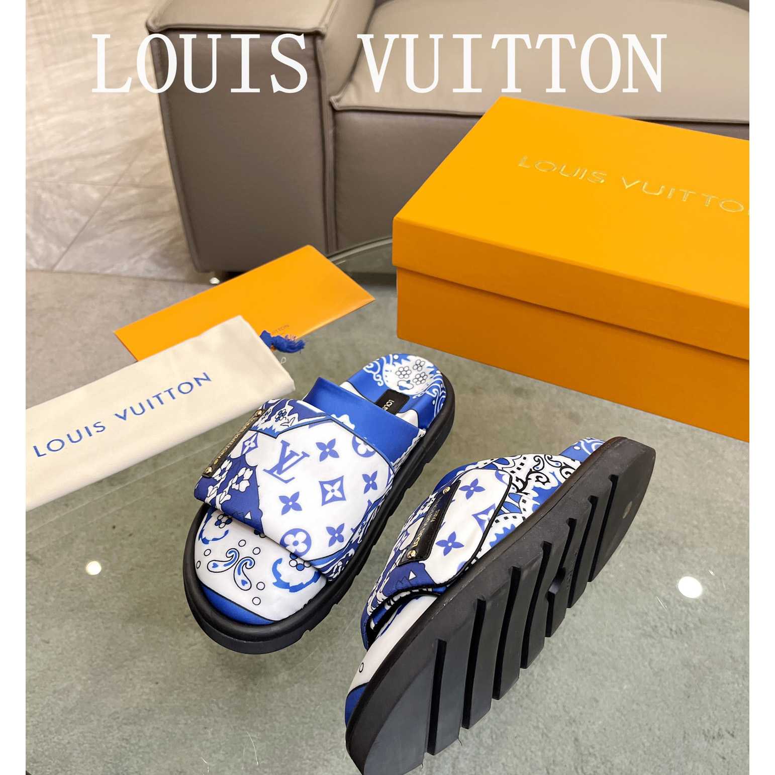 Louis Vuitton Slipper Pillow Flat Comfort Mule        1AAM52 - PerfectKickZ