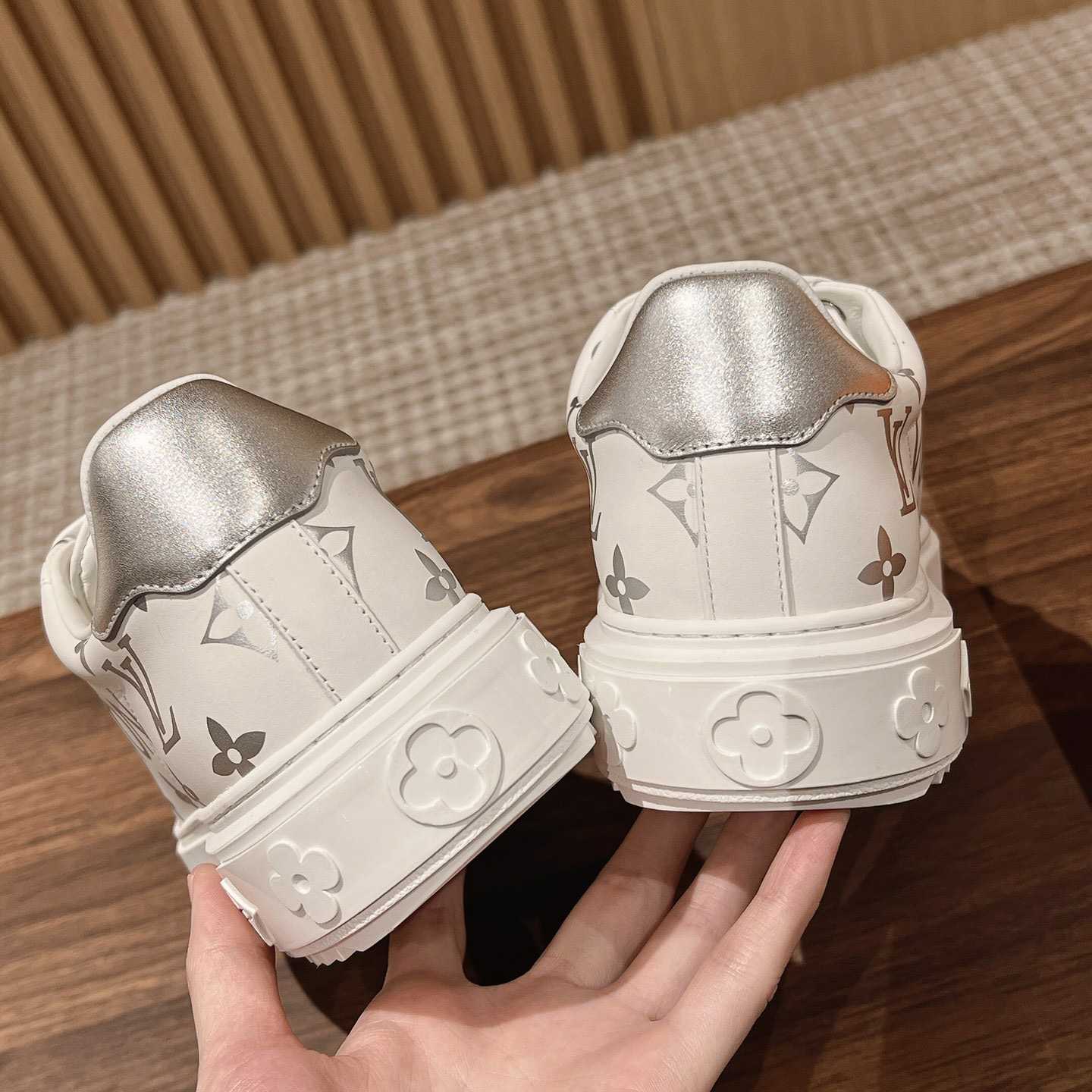 Louis Vuitton Time Out Sneaker (upon uk size)    1AAVV2 - 