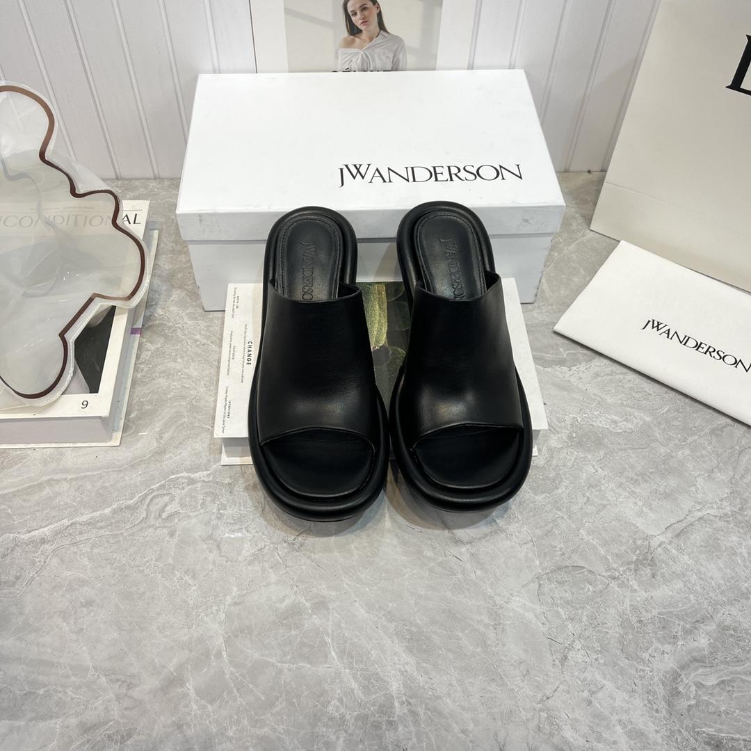 Jw Anderson Bumper-Tube Leather Mules - PerfectKickZ