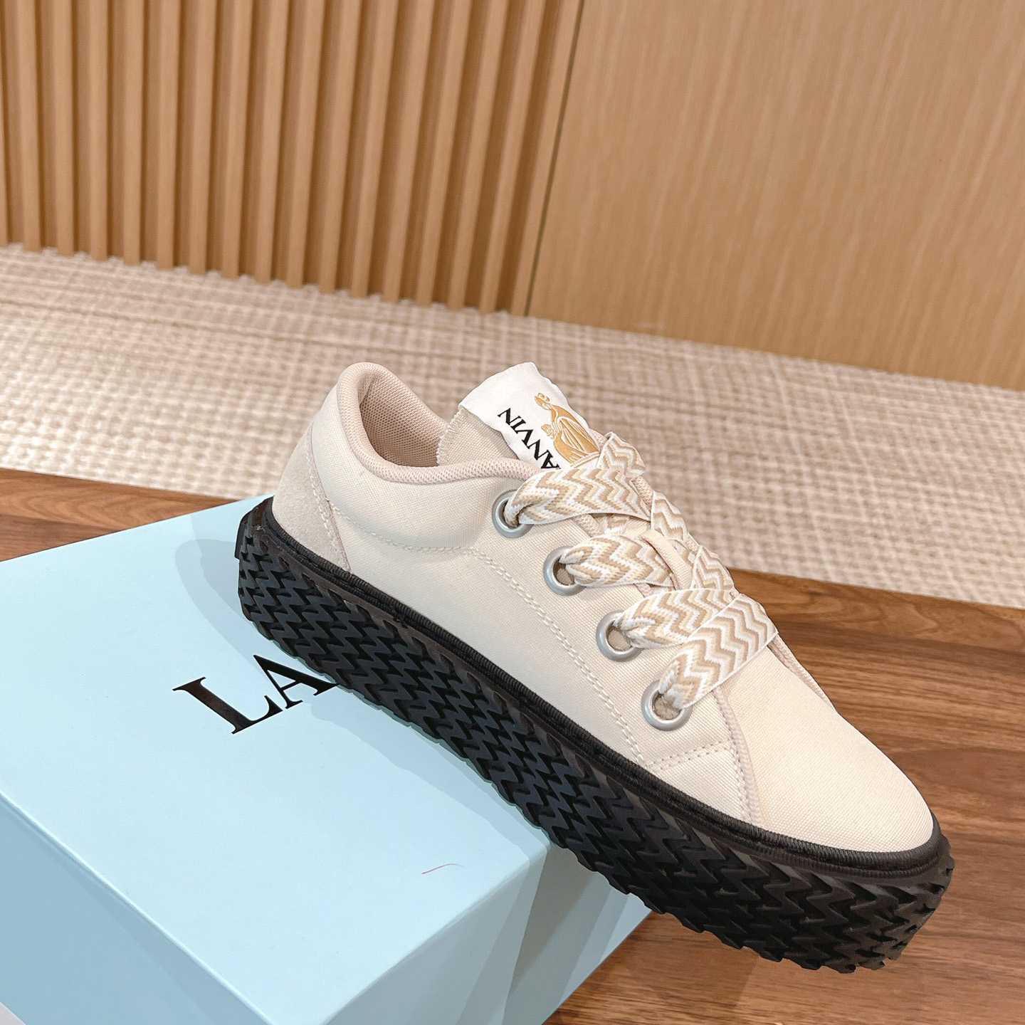 Lanvin Curbies Low-Top Sneakers - PerfectKickZ