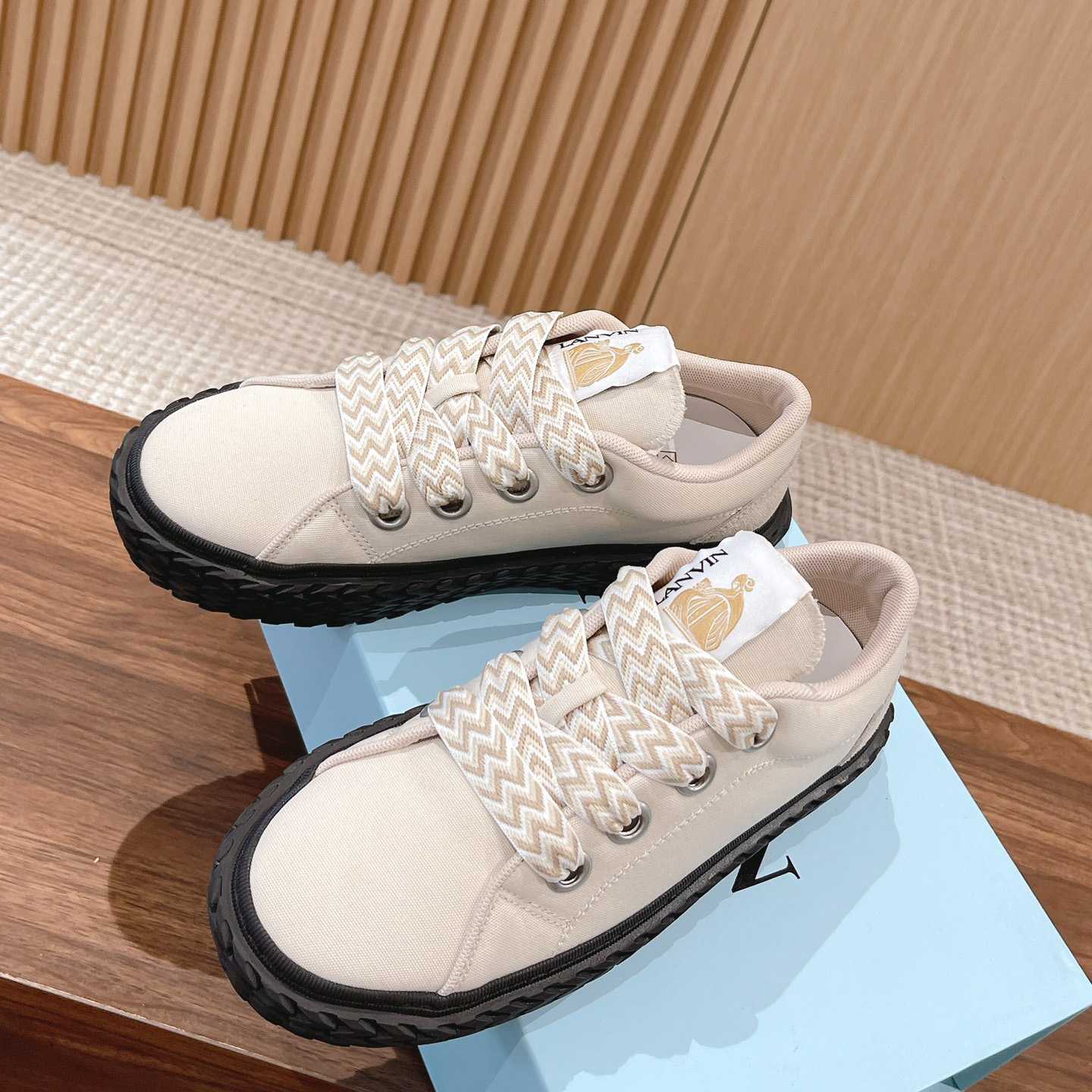Lanvin Curbies Low-Top Sneakers - PerfectKickZ
