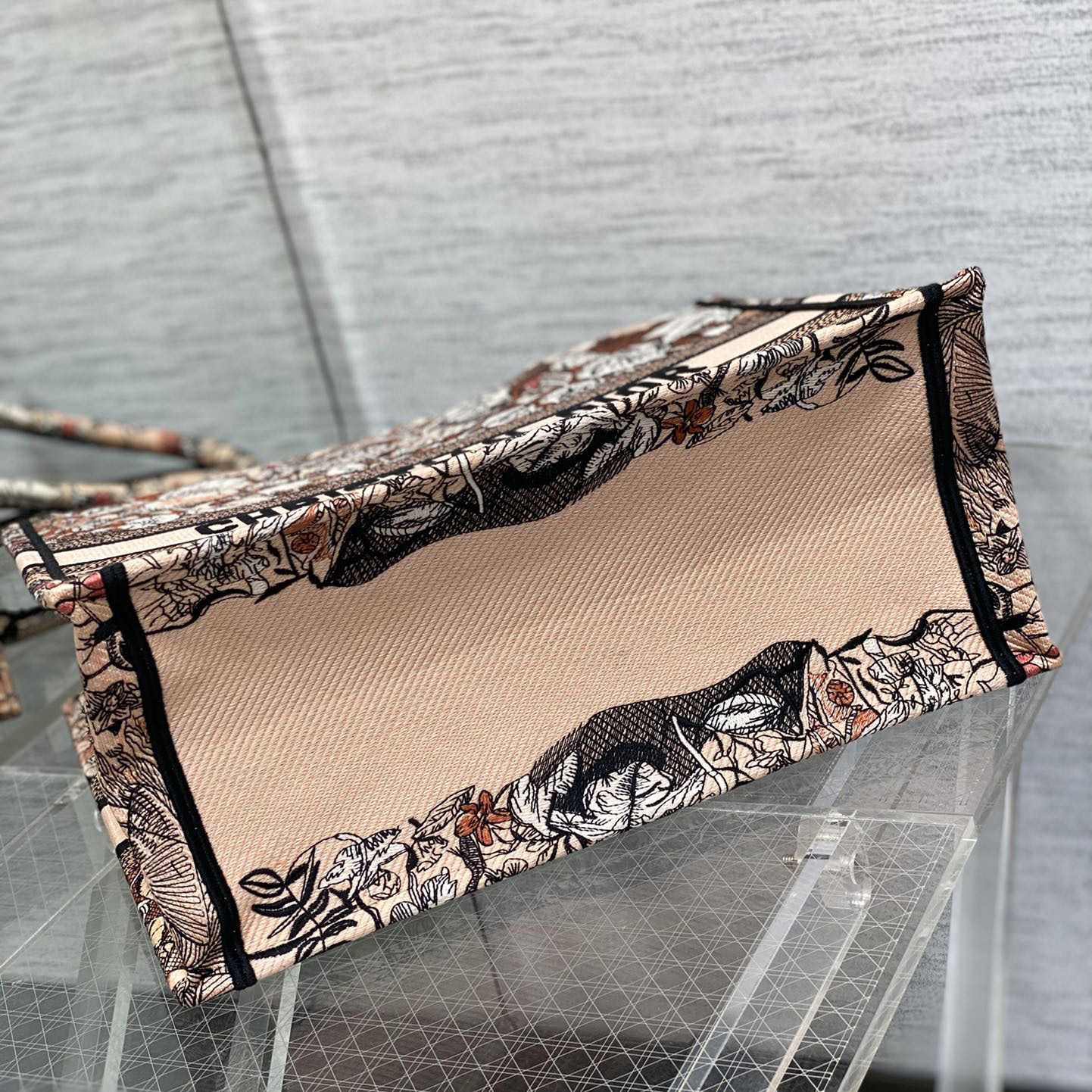 Dior Medium Dior Book Tote - PerfectKickZ