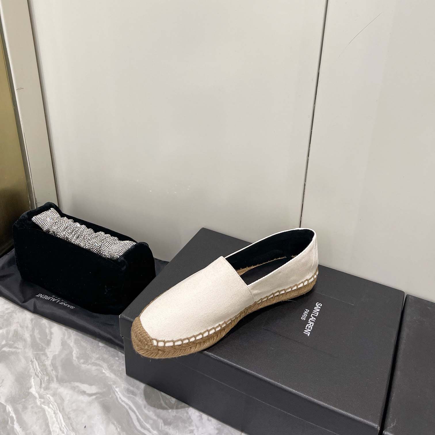 Saint Laurent Cassandre Embroidered Espadrilles In Canvas - 