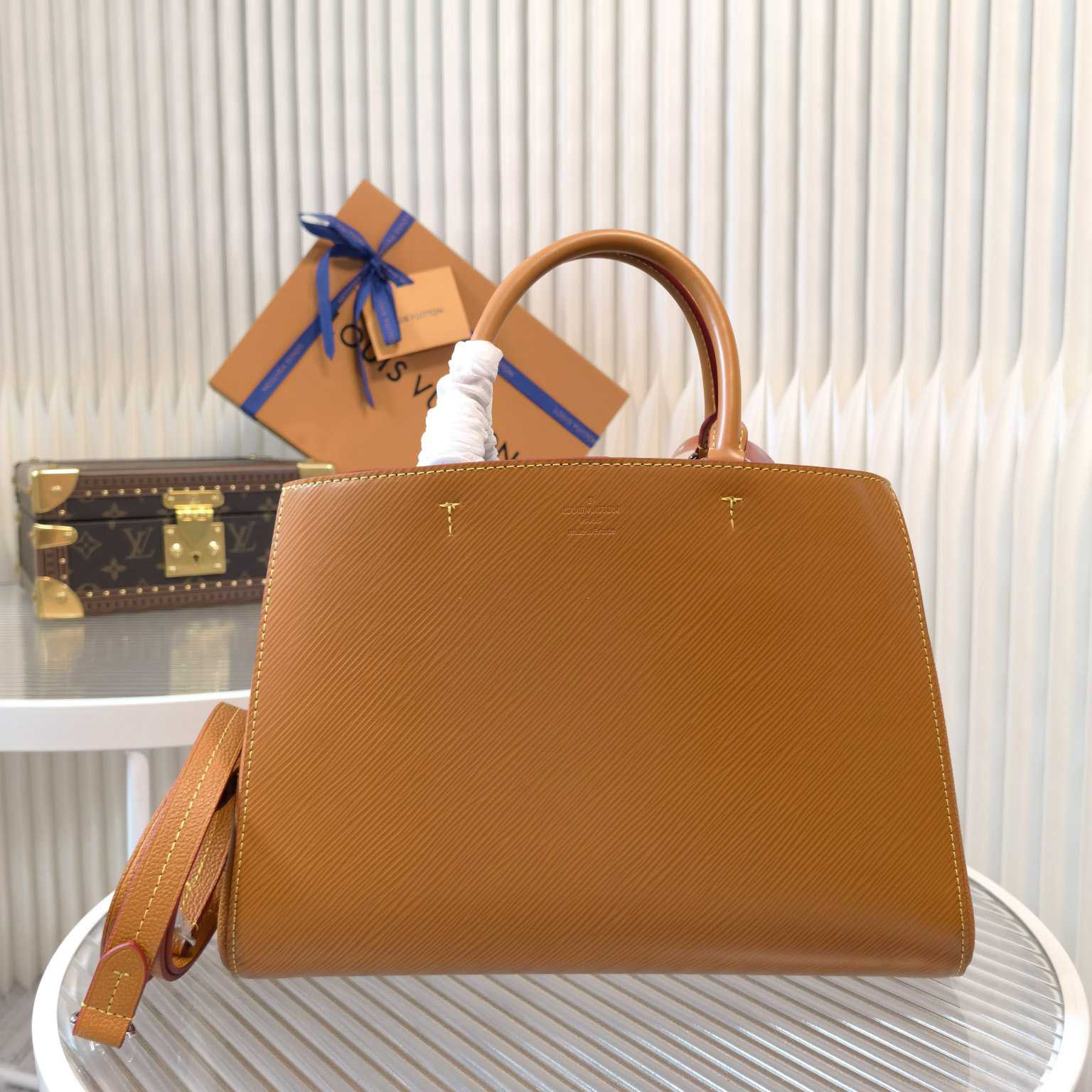 Louis Vuitton Marelle Tote MM    M59953 - PerfectKickZ
