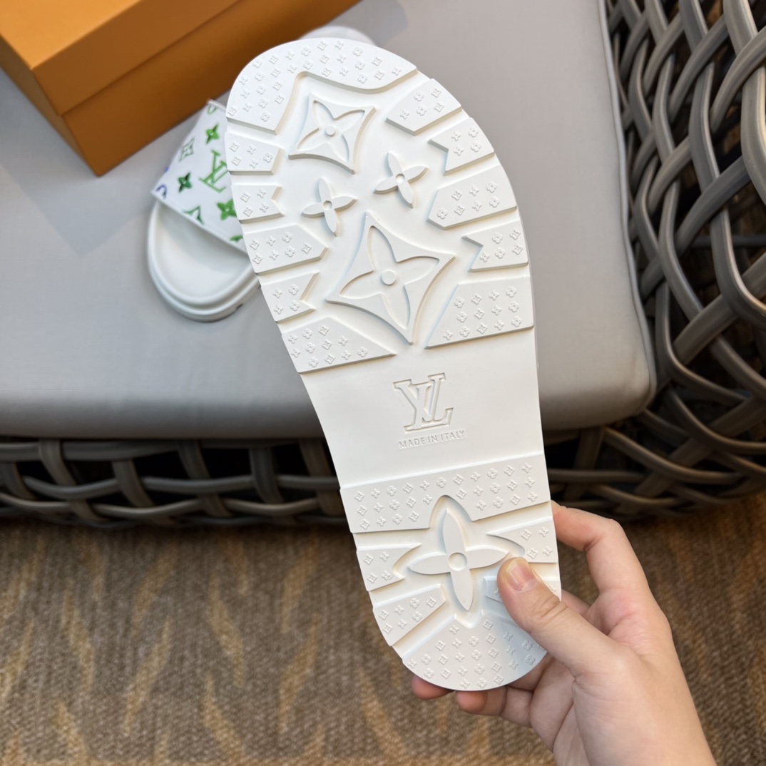 Louis Vuitton Monogram Sandals - 