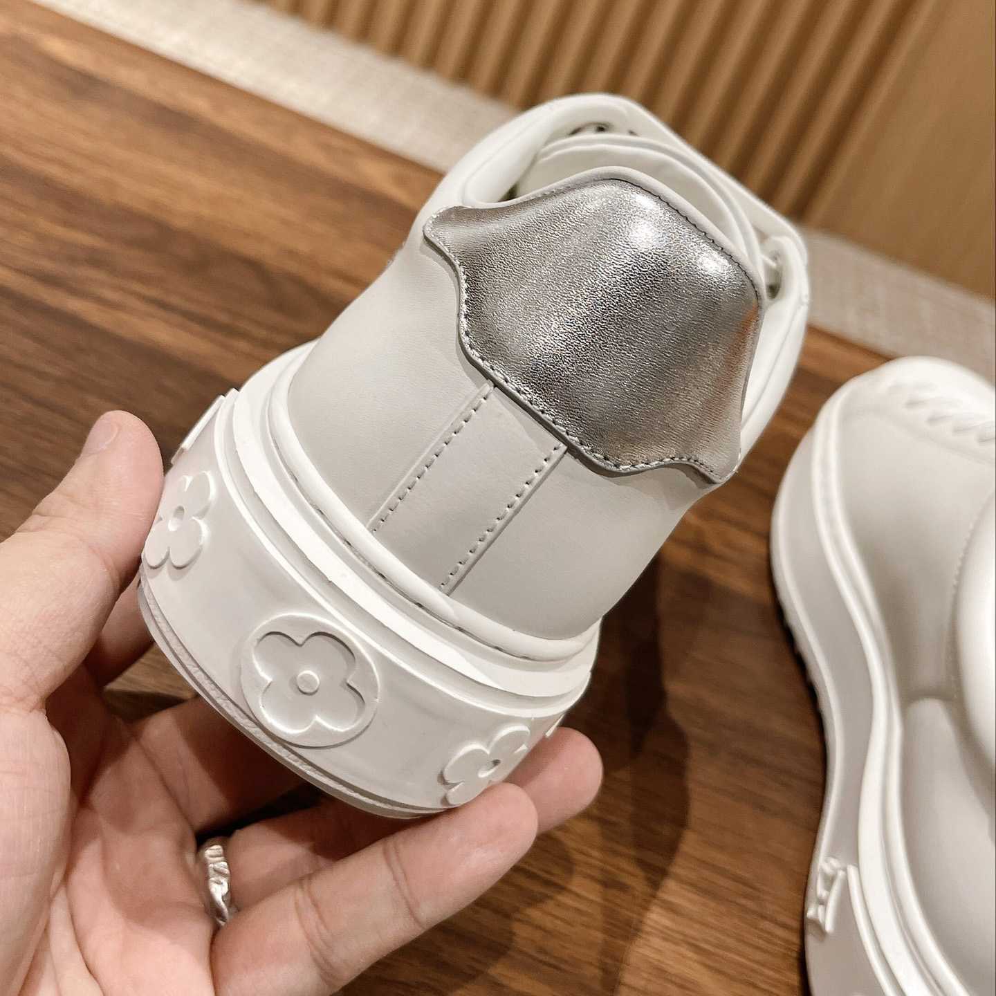 Louis Vuitton Time Out Sneaker (upon uk size)    1AAW10 - PerfectKickZ