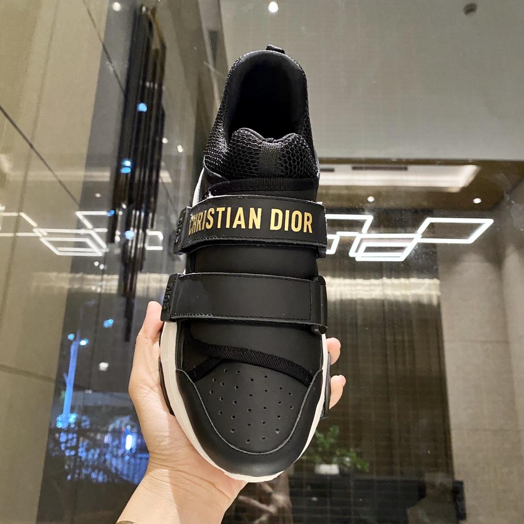 Dior D-Wander Sneaker - PerfectKickZ
