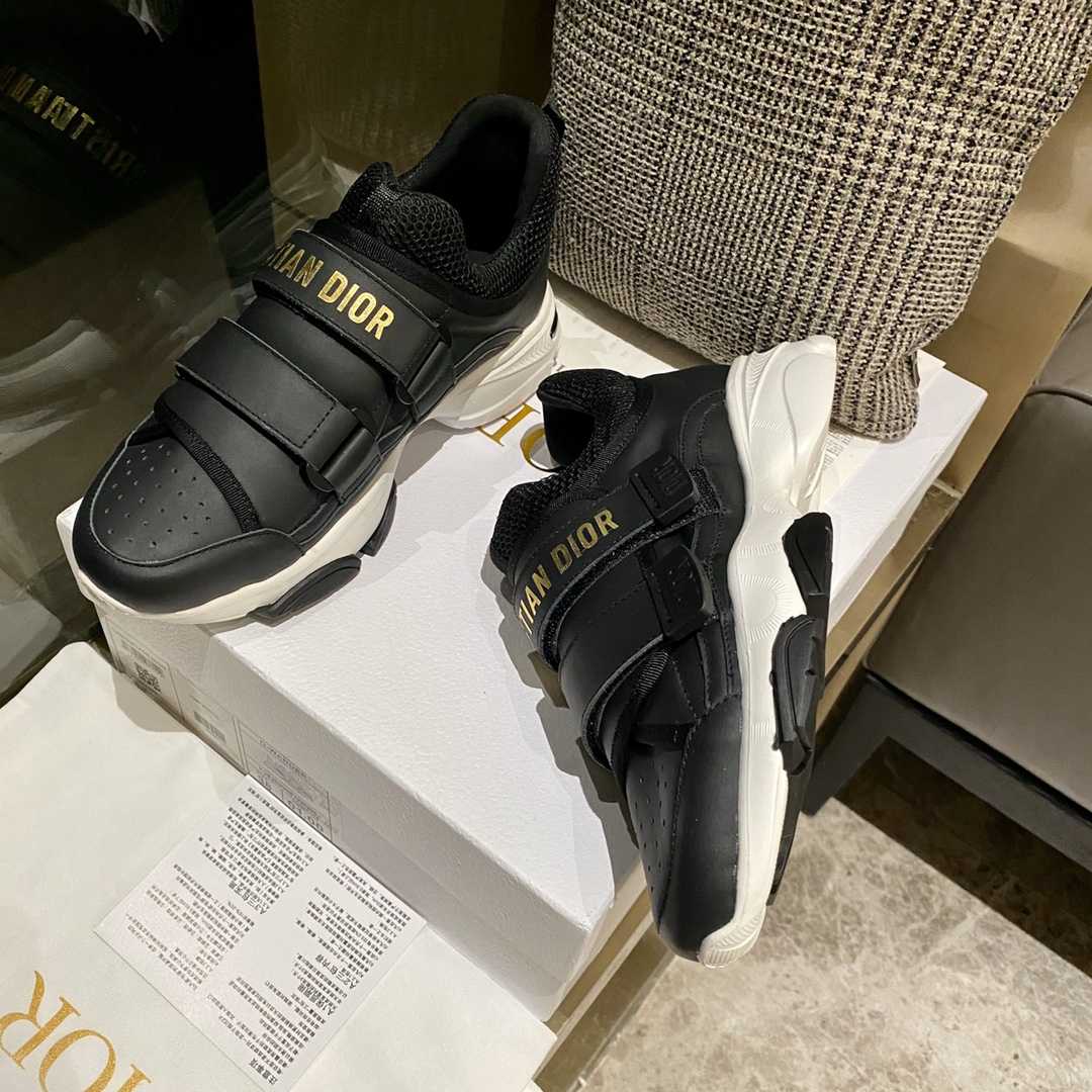 Dior D-Wander Sneaker - PerfectKickZ