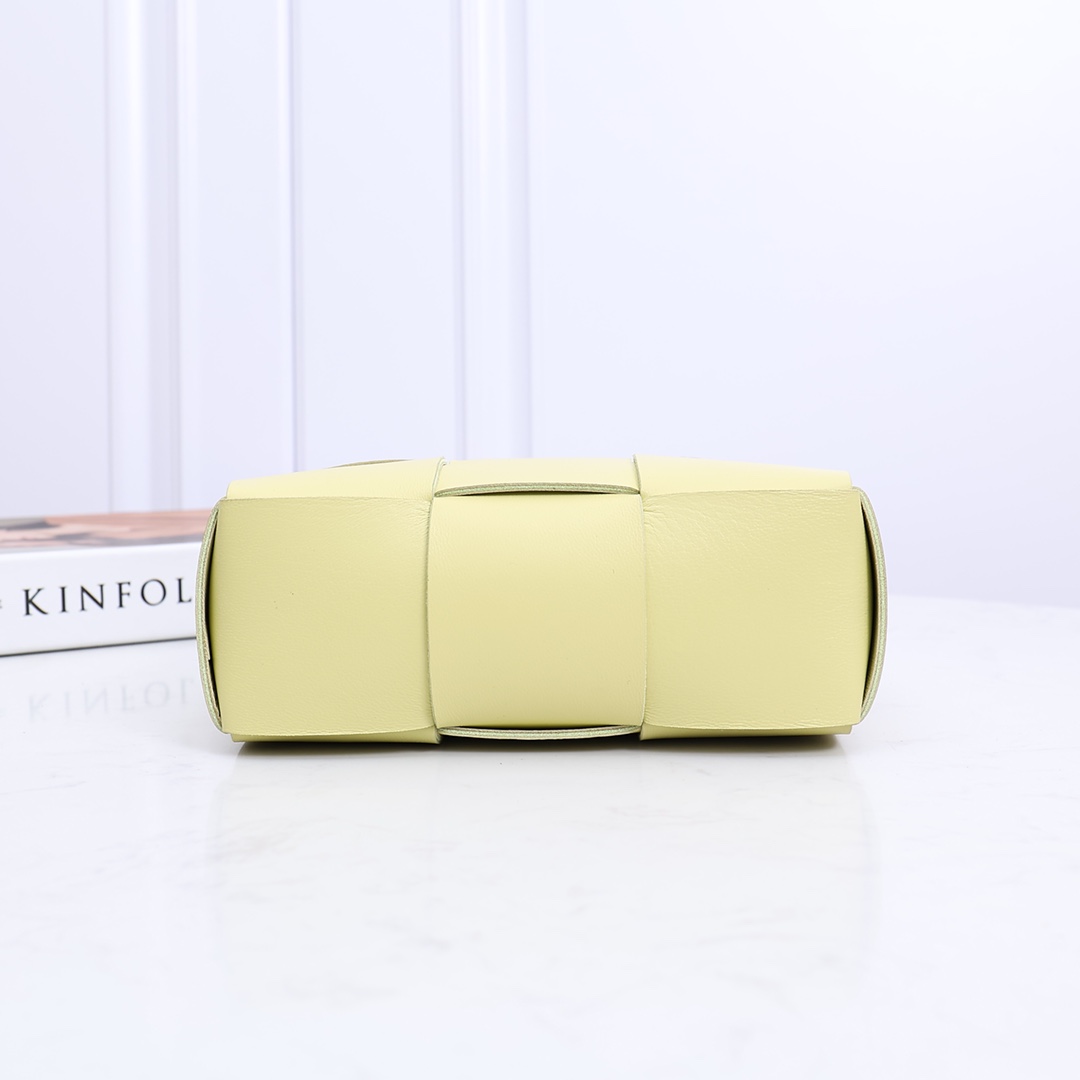 Bottega Veneta Candy Arco Tote Bag - PerfectKickZ