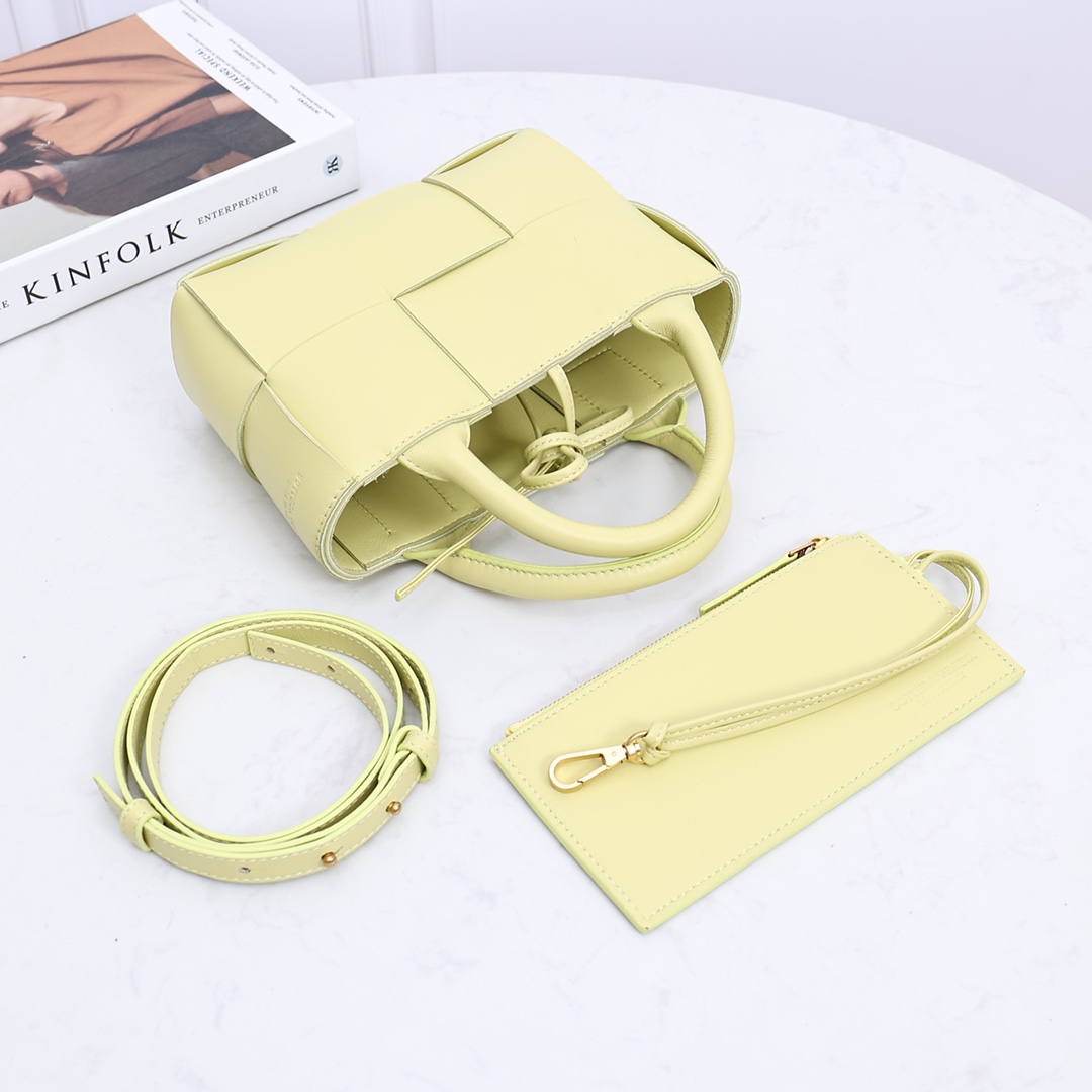 Bottega Veneta Candy Arco Tote Bag - PerfectKickZ