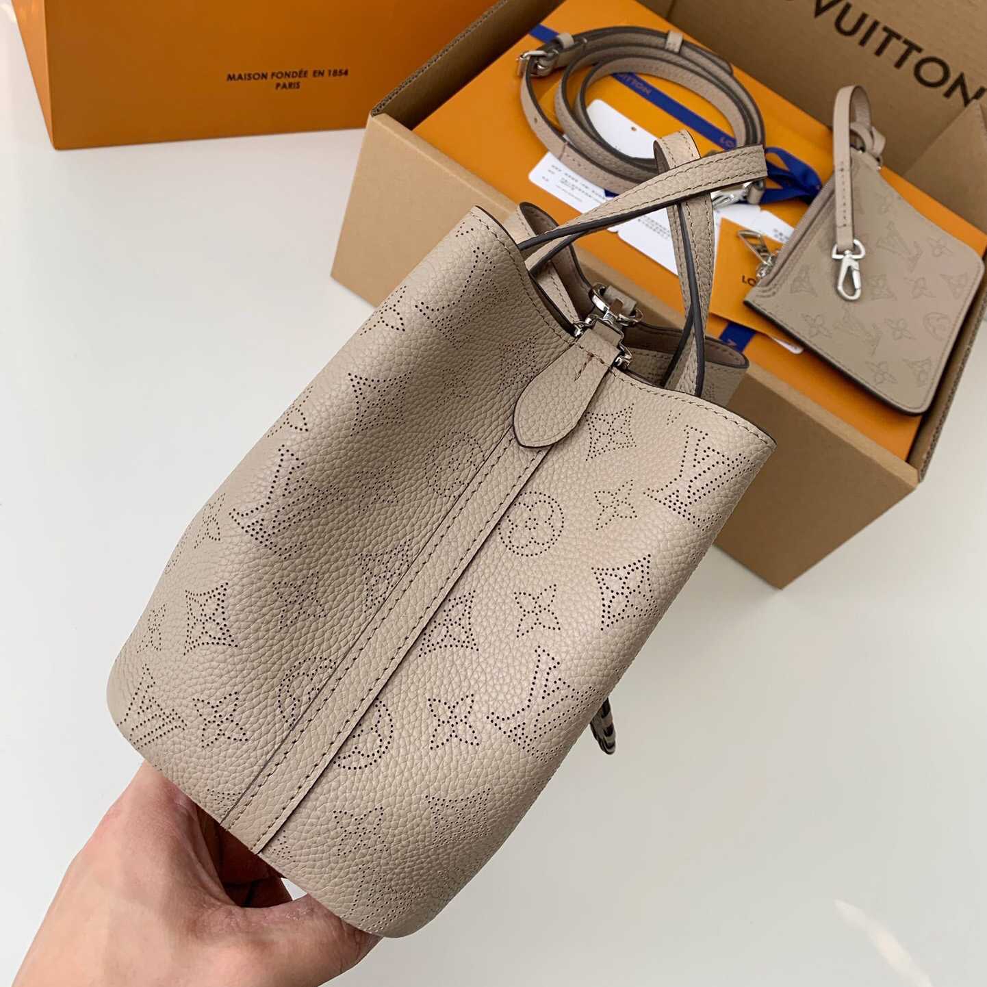 Louis Vuitton Blossom PM   M21849 - PerfectKickZ