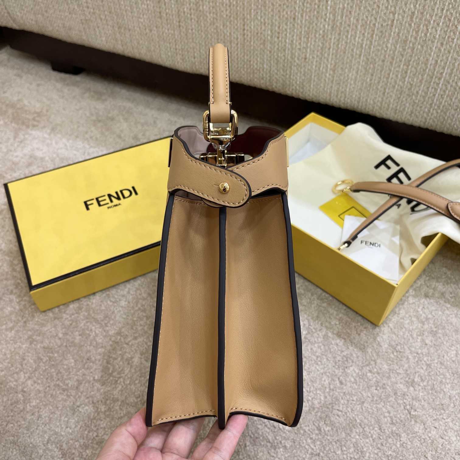 Fendi Peekaboo Iseeu Small Beige Leather Bag - 