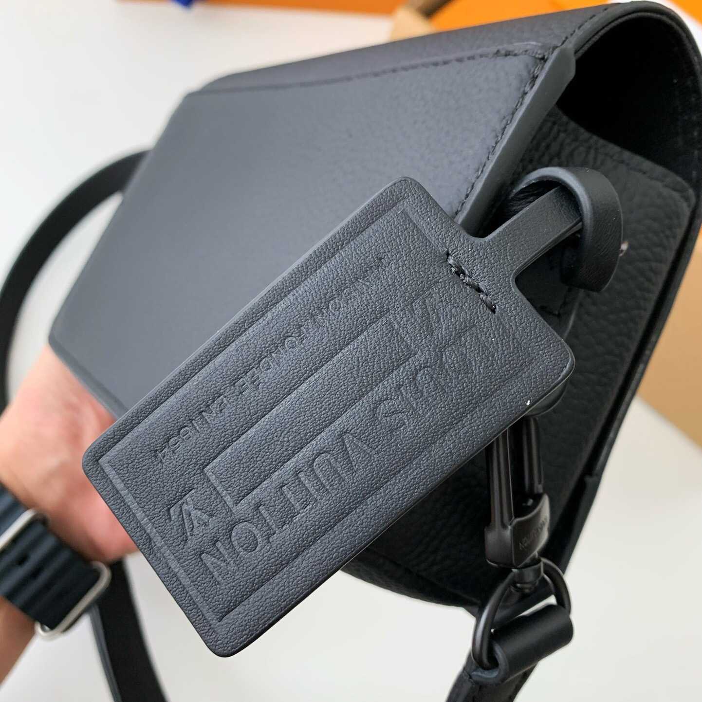 Louis Vuitton Fastline Wearable Wallet   M82085 - PerfectKickZ