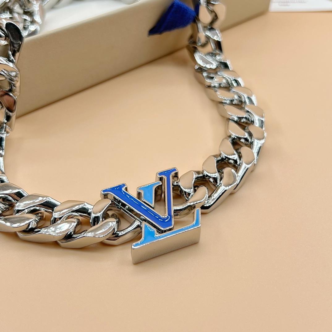 Louis Vuitton LV Chain Necklace    M00907 - PerfectKickZ