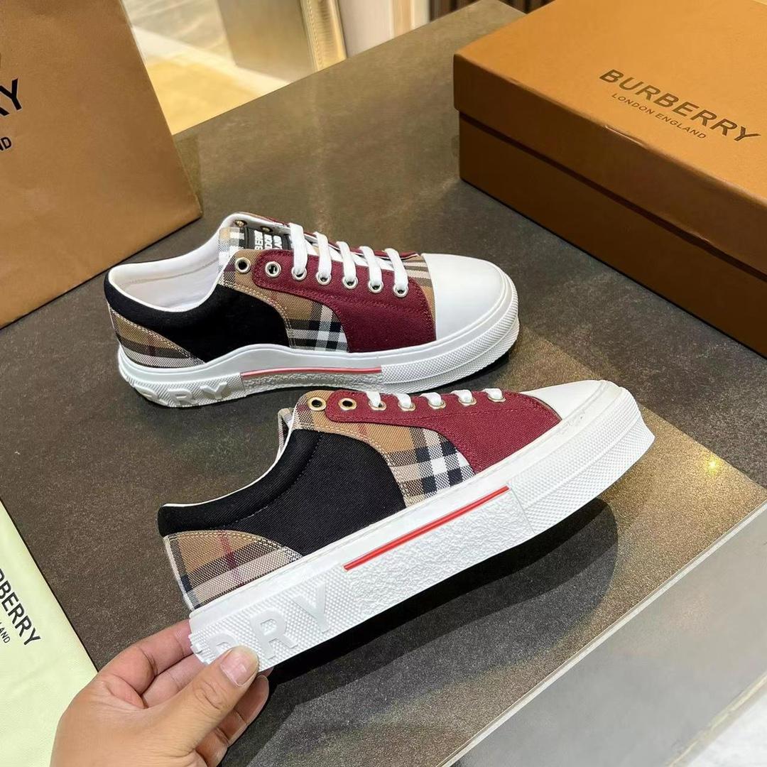Burberry Kai Check Low-Top Sneakers - PerfectKickZ