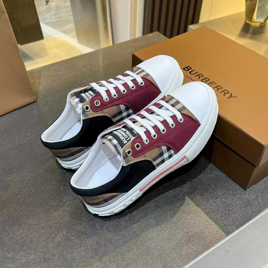 Burberry Kai Check Low-Top Sneakers - PerfectKickZ