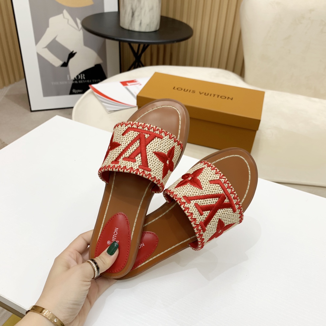 Louis Vuitton Lock It Flat Mule - PerfectKickZ