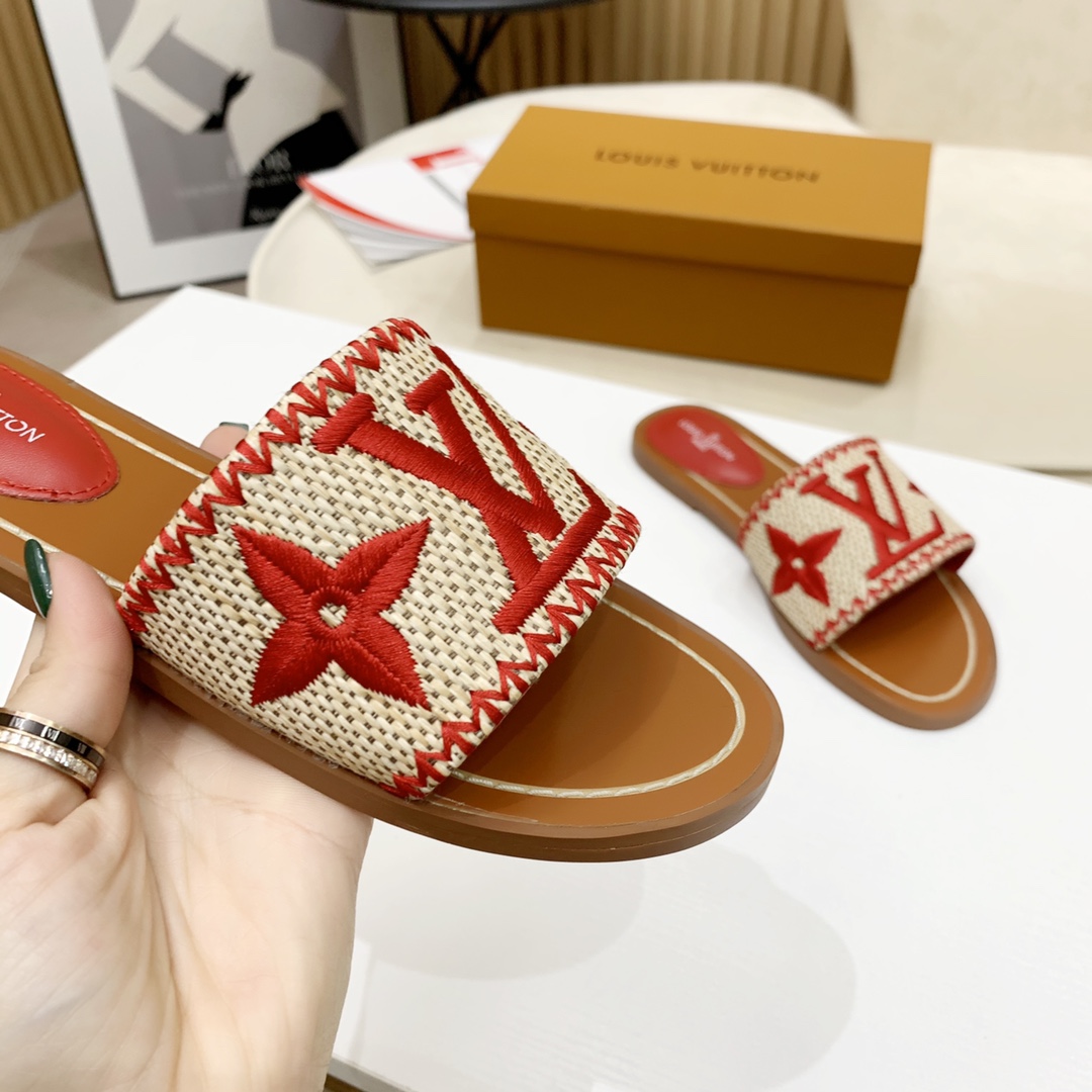 Louis Vuitton Lock It Flat Mule - PerfectKickZ