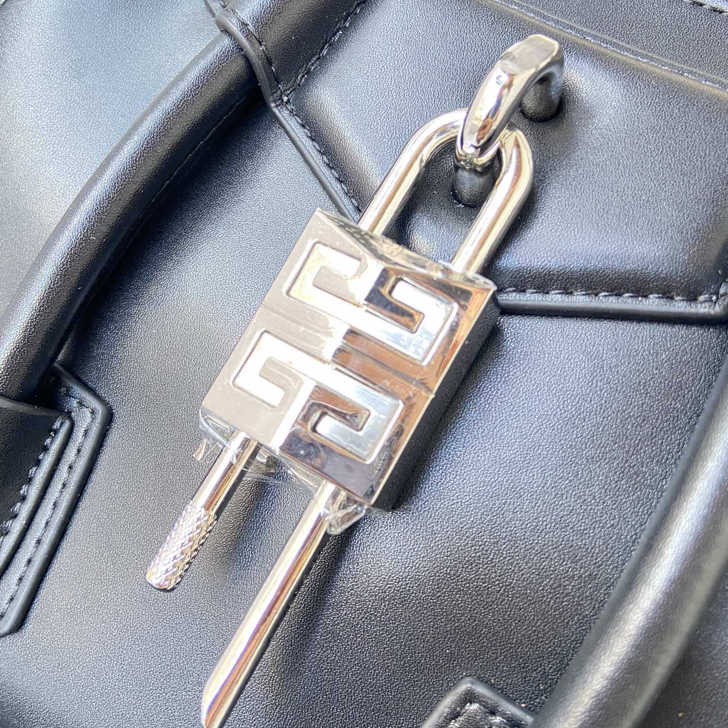 Givenchy Mini Antigona Lock Bag In Box Leather (23*27*13cm) - PerfectKickZ