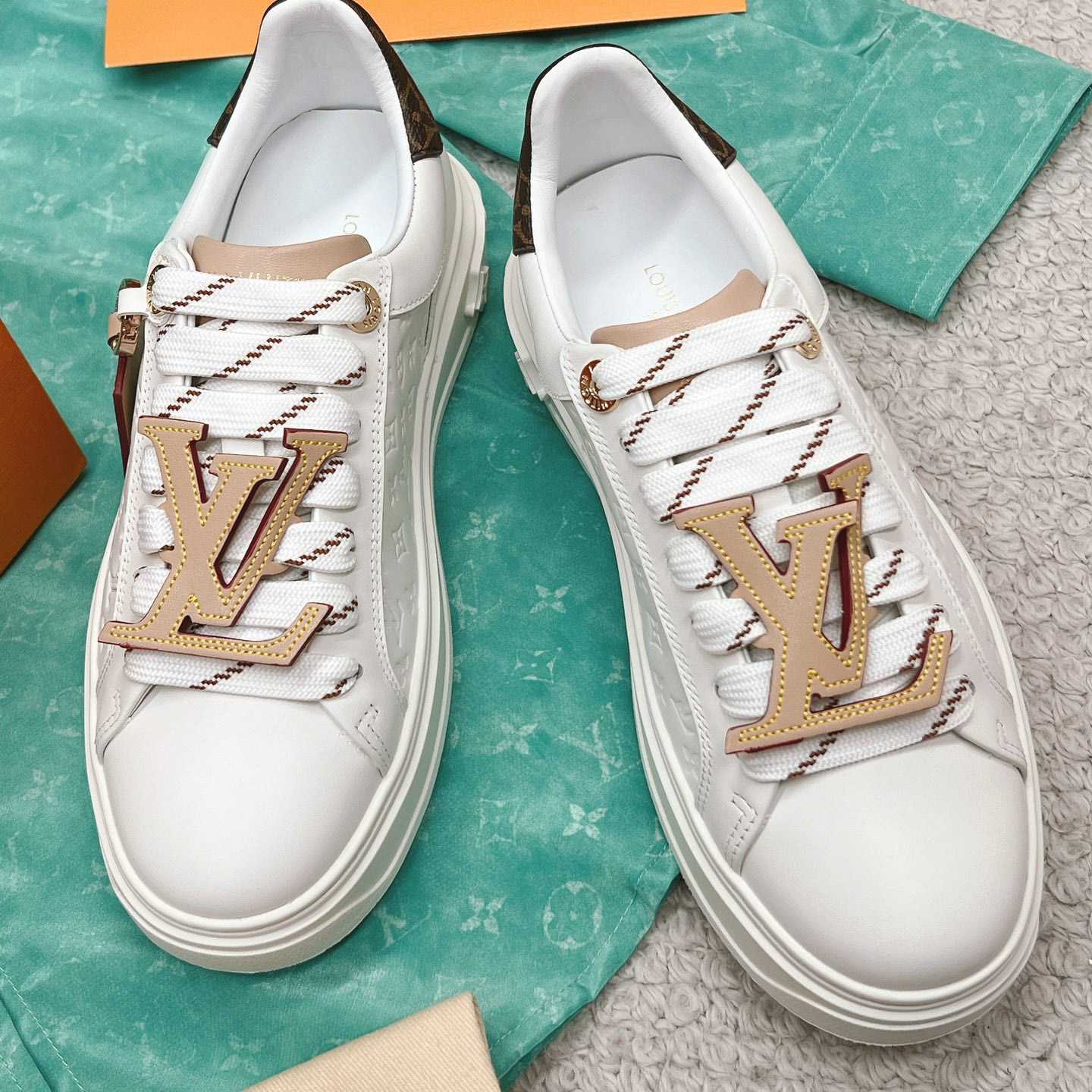 Louis Vuitton Time Out Sneaker (upon uk size)  1ABHRY - 