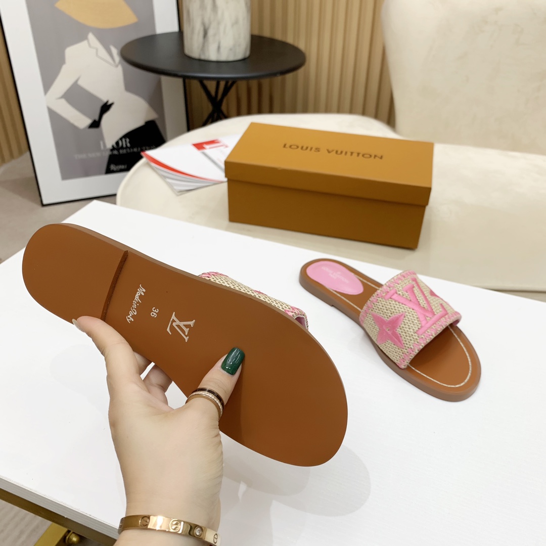 Louis Vuitton Lock It Flat Mule - PerfectKickZ