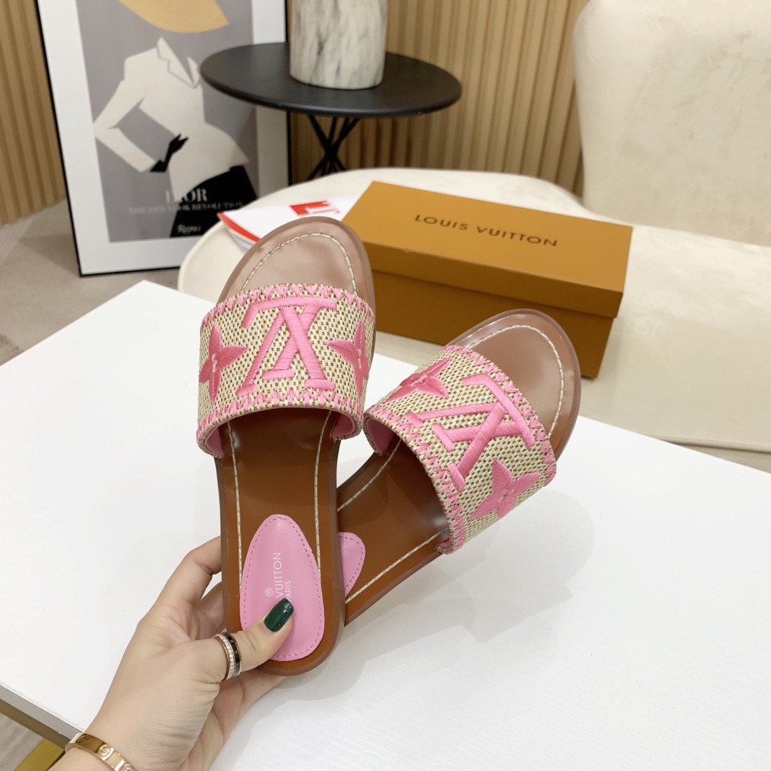 Louis Vuitton Lock It Flat Mule - PerfectKickZ