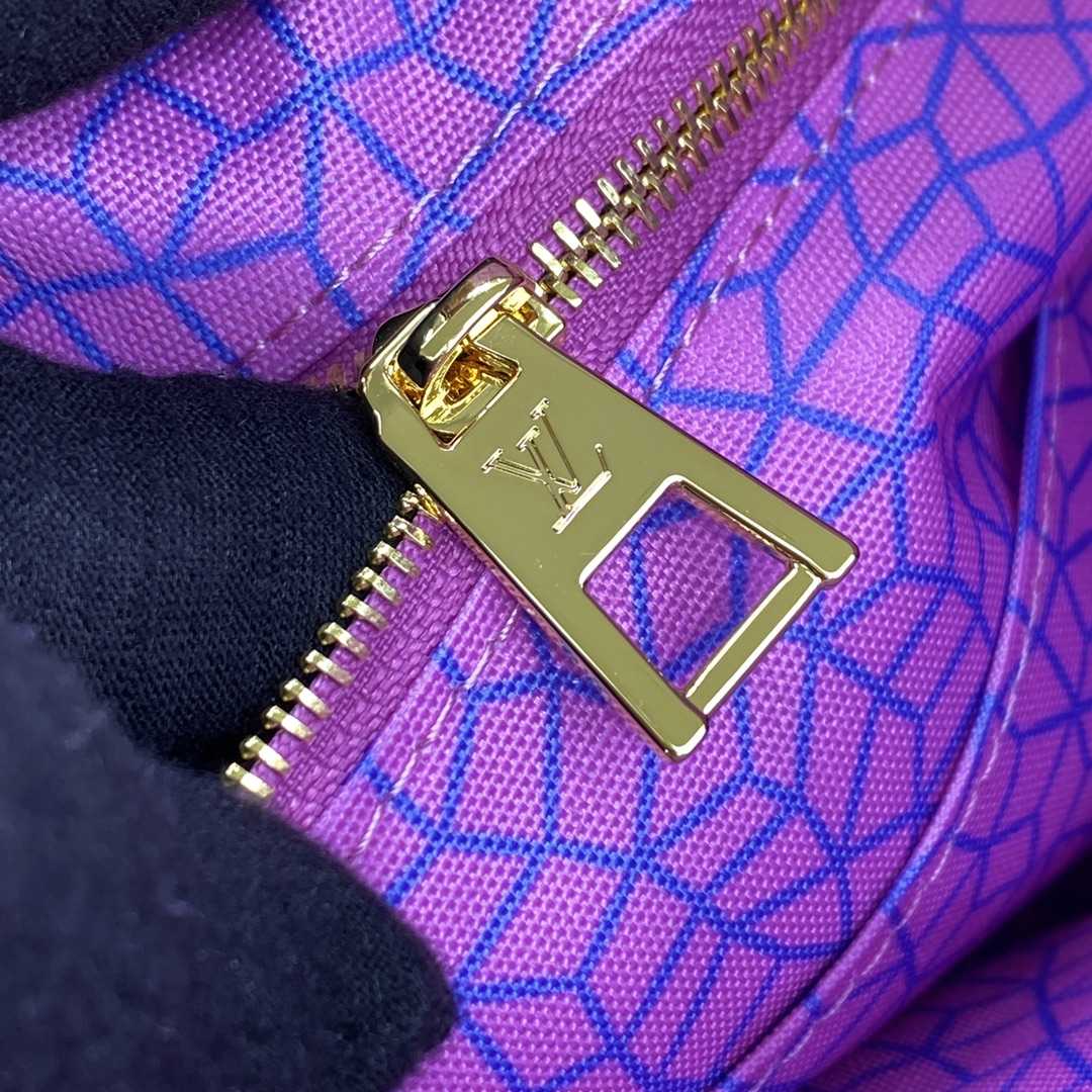 Louis Vuitton LV x YK OnTheGo MM (34*26*13cm) M46466 - PerfectKickZ