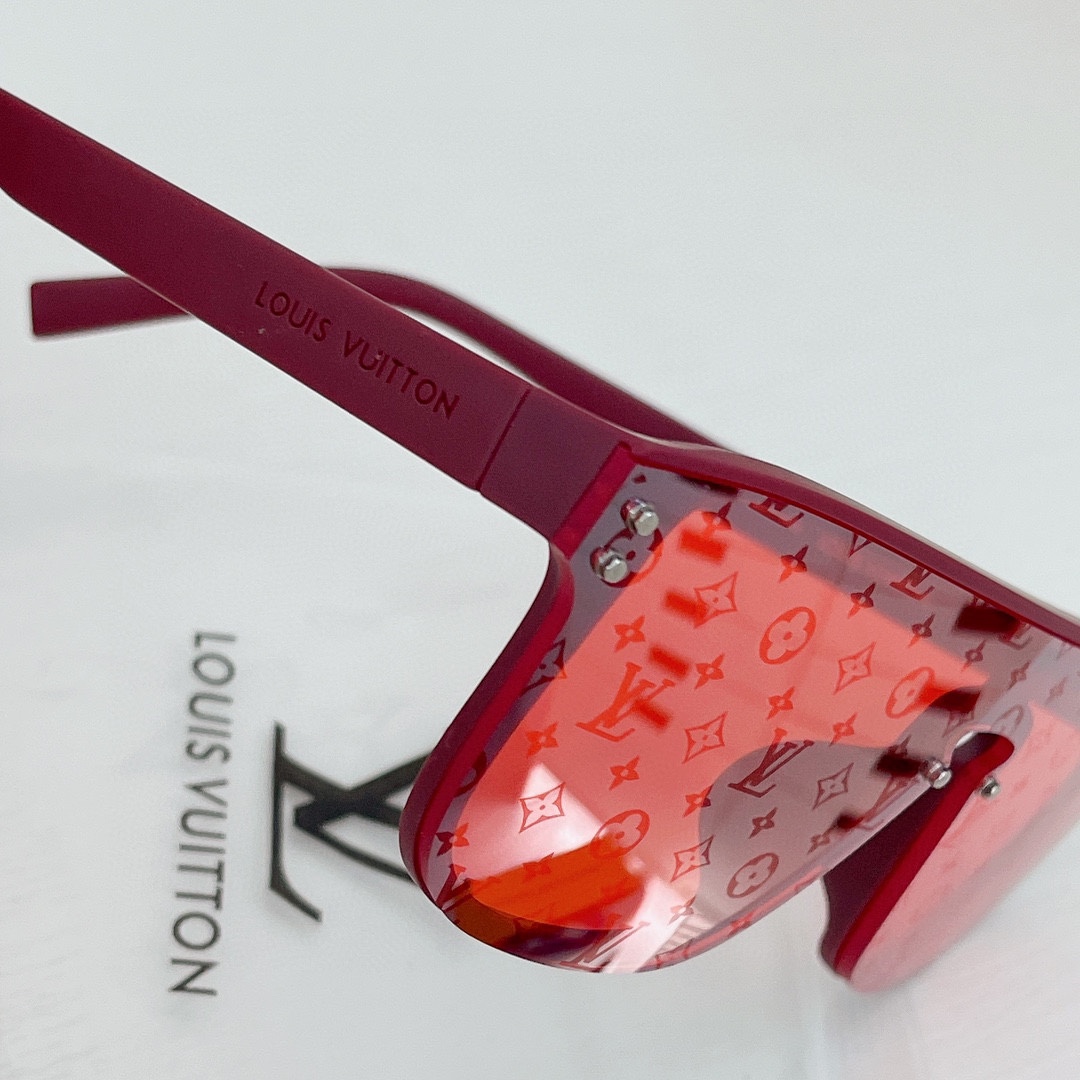 Louis Vuitton LV Waimea Sunglasses   Z1082 - PerfectKickZ