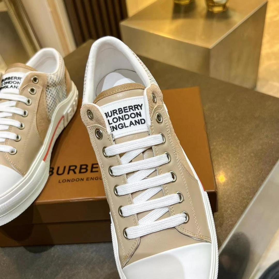 Burberry Low-Top Sneakers - PerfectKickZ