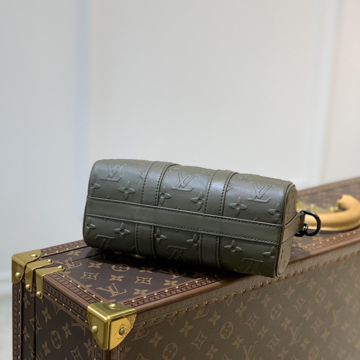 Louis Vuitton XS Other Leather Bag(21 x 12 x 9cm)  M57961 - PerfectKickZ