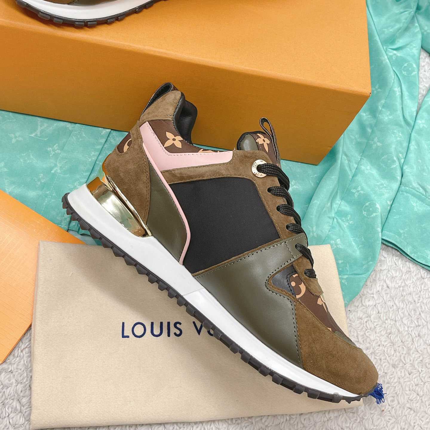 Louis Vuitton Run Away Sneaker   (upon uk size)  1AAP4P - PerfectKickZ