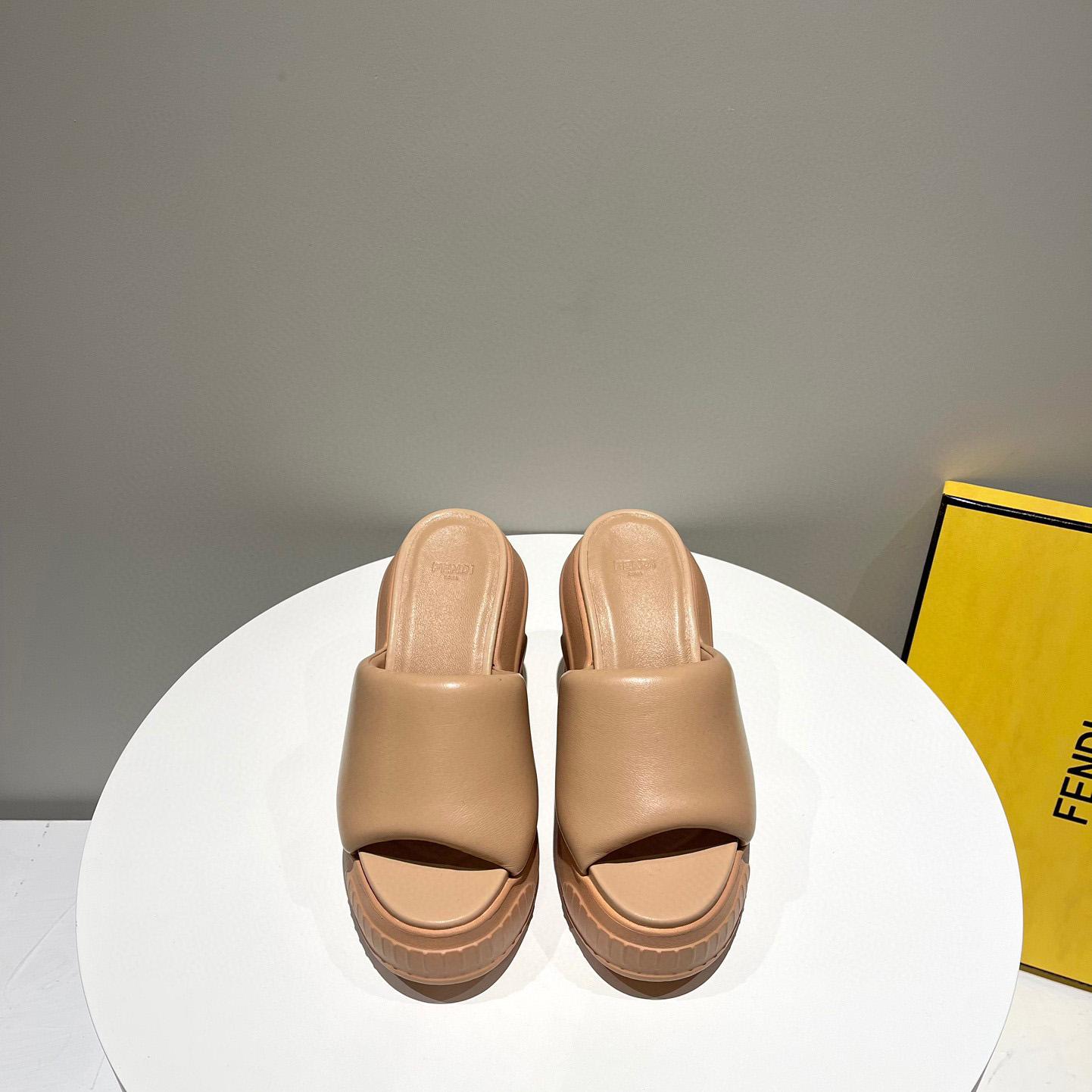 Fendi Fashion Show Beige Nappa Leather Slides - PerfectKickZ