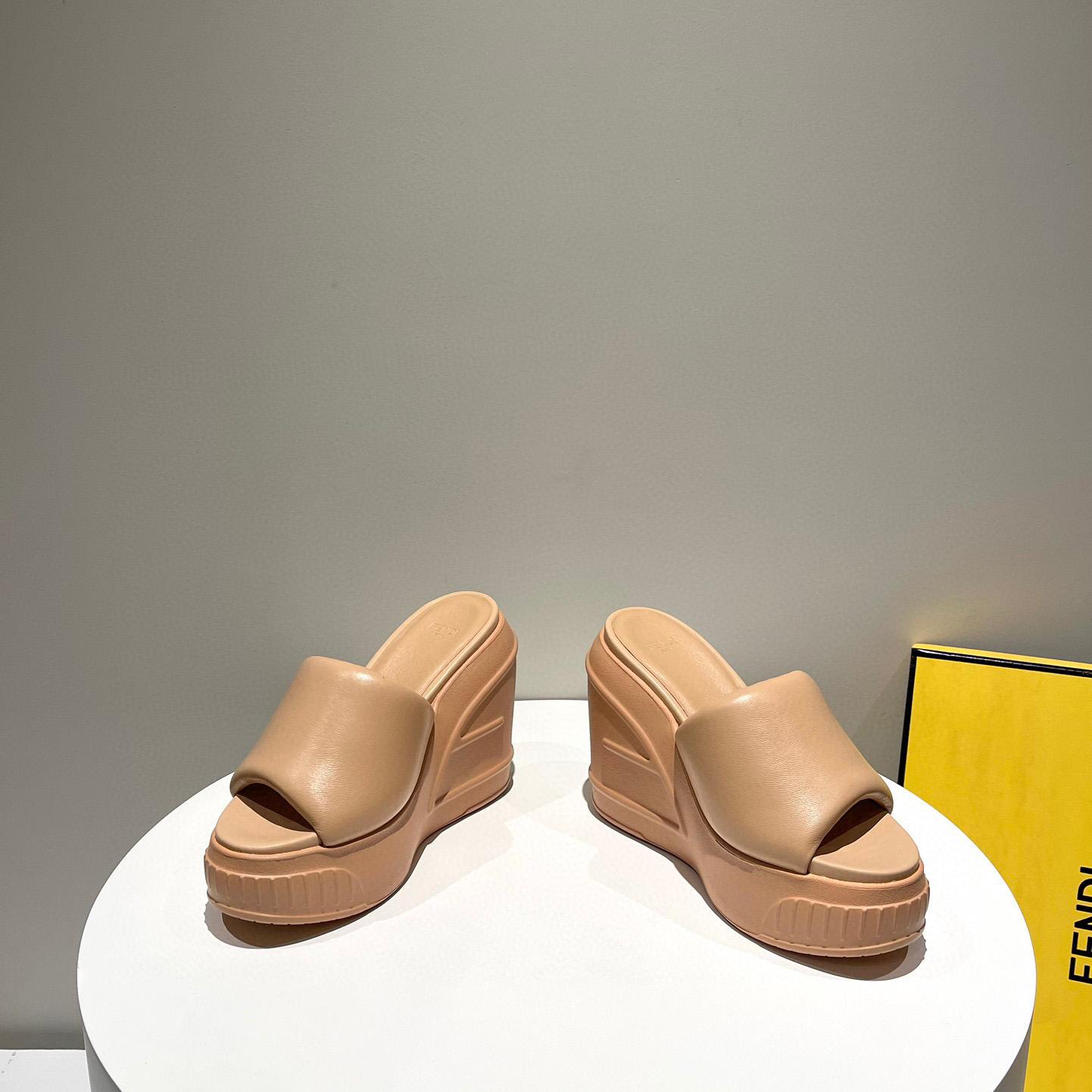 Fendi Fashion Show Beige Nappa Leather Slides - PerfectKickZ