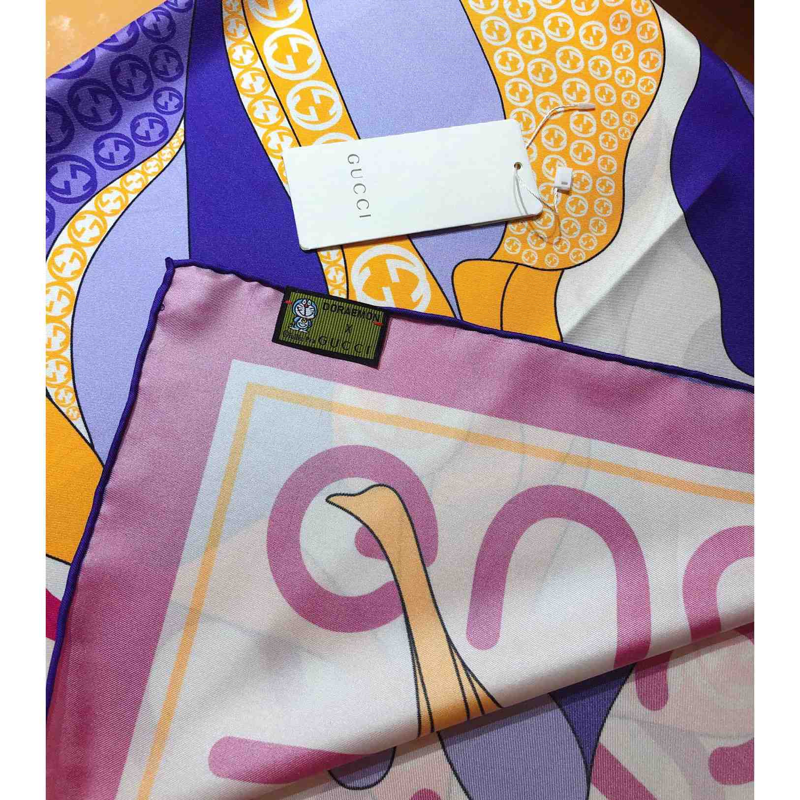 Gucci Maxi Flower Print Silk Scarf - PerfectKickZ