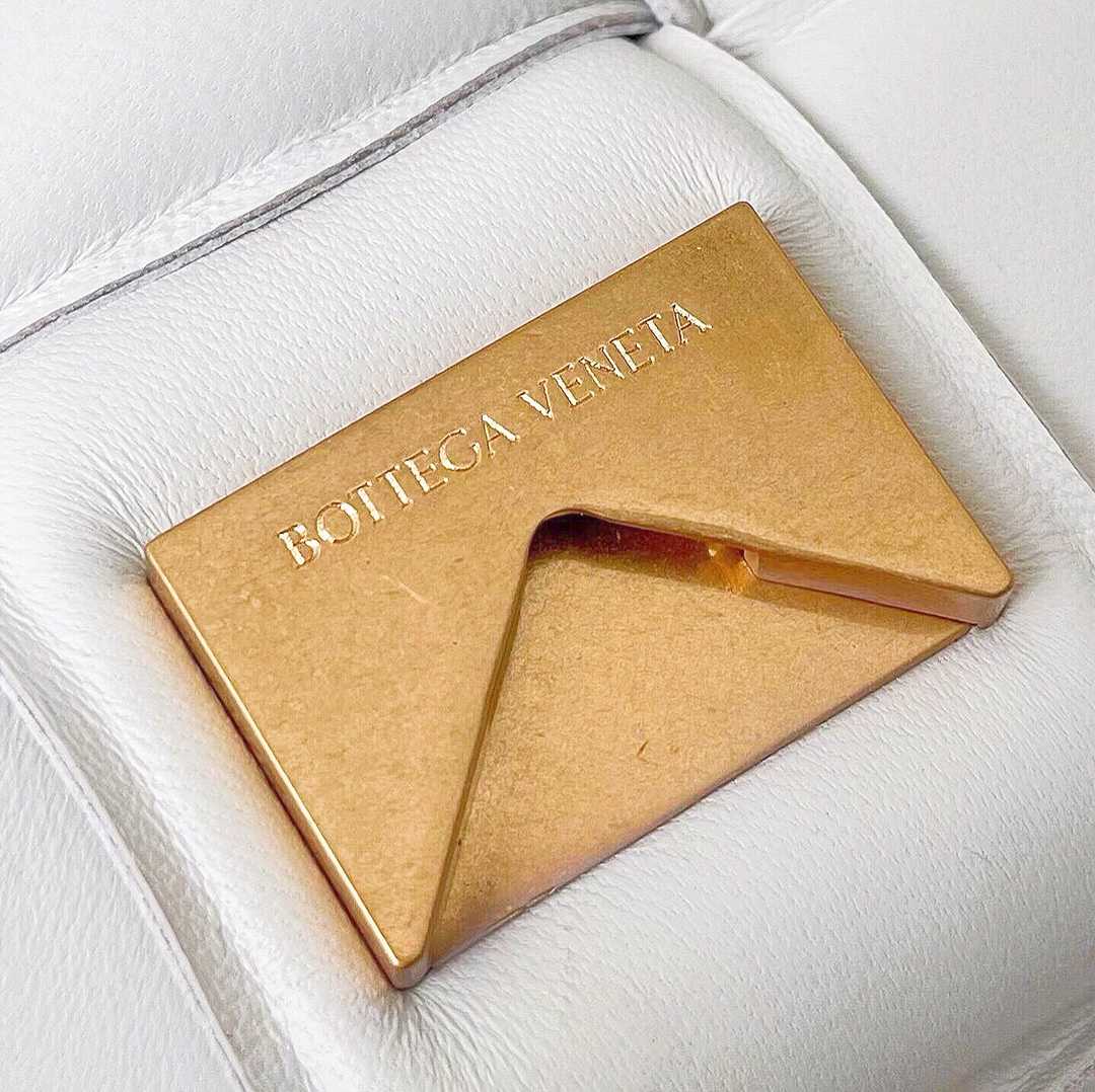 Bottega Veneta Chain Cassette - 