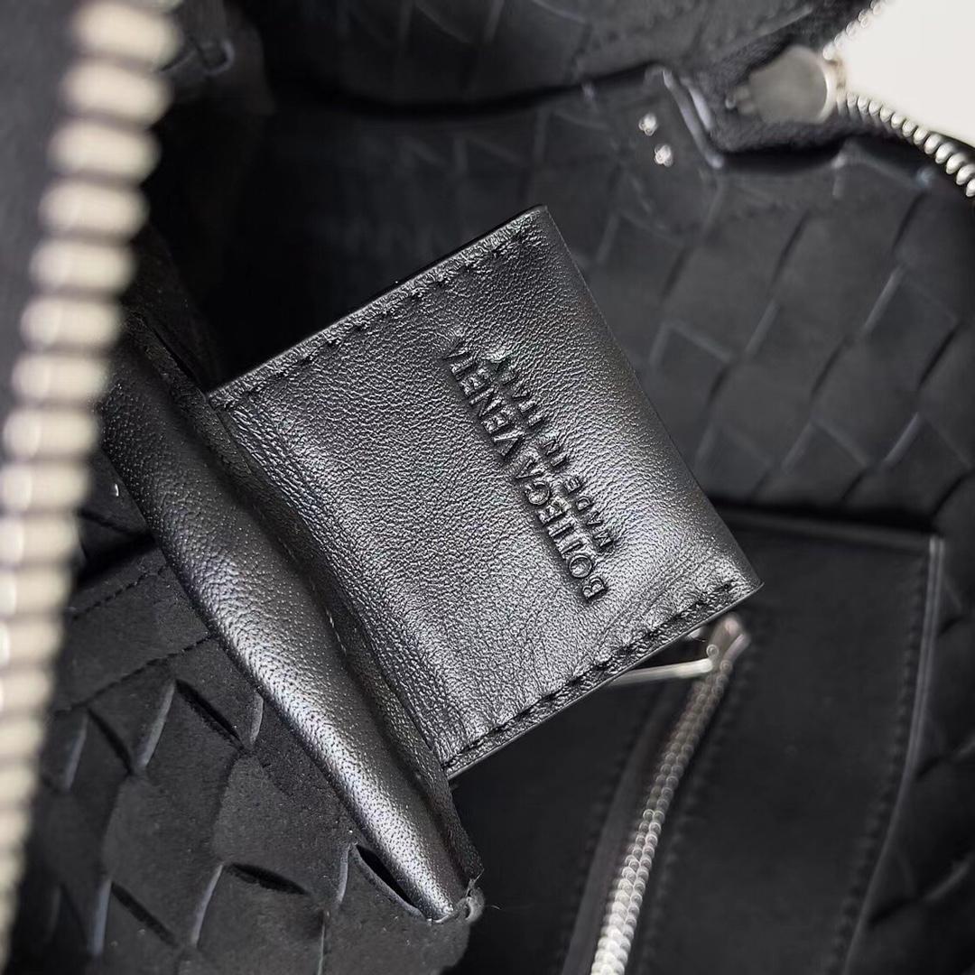 Bottega Veneta Slim Intrecciato Briefcase - PerfectKickZ
