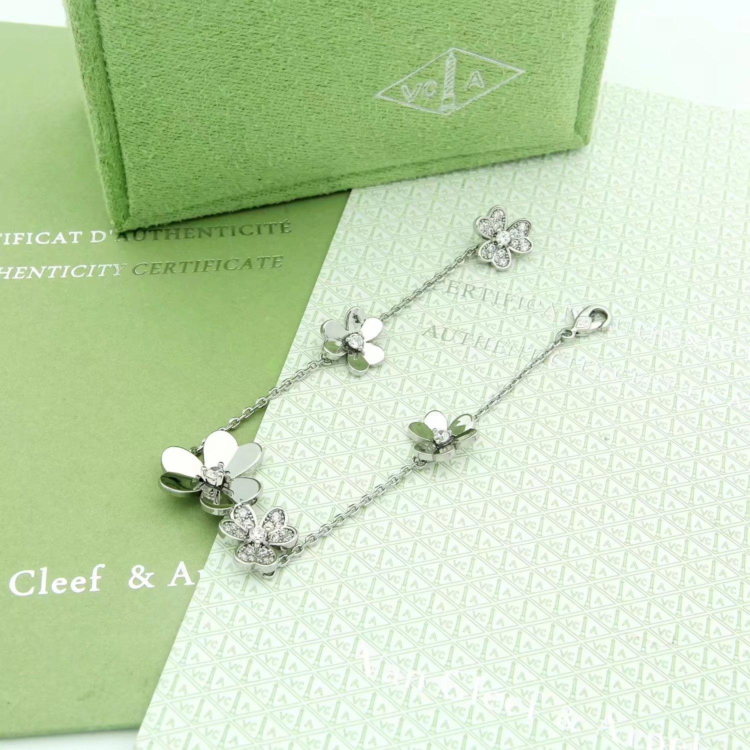 Van Cleef & Arpels Frivole bracelet, 5 Flowers - PerfectKickZ