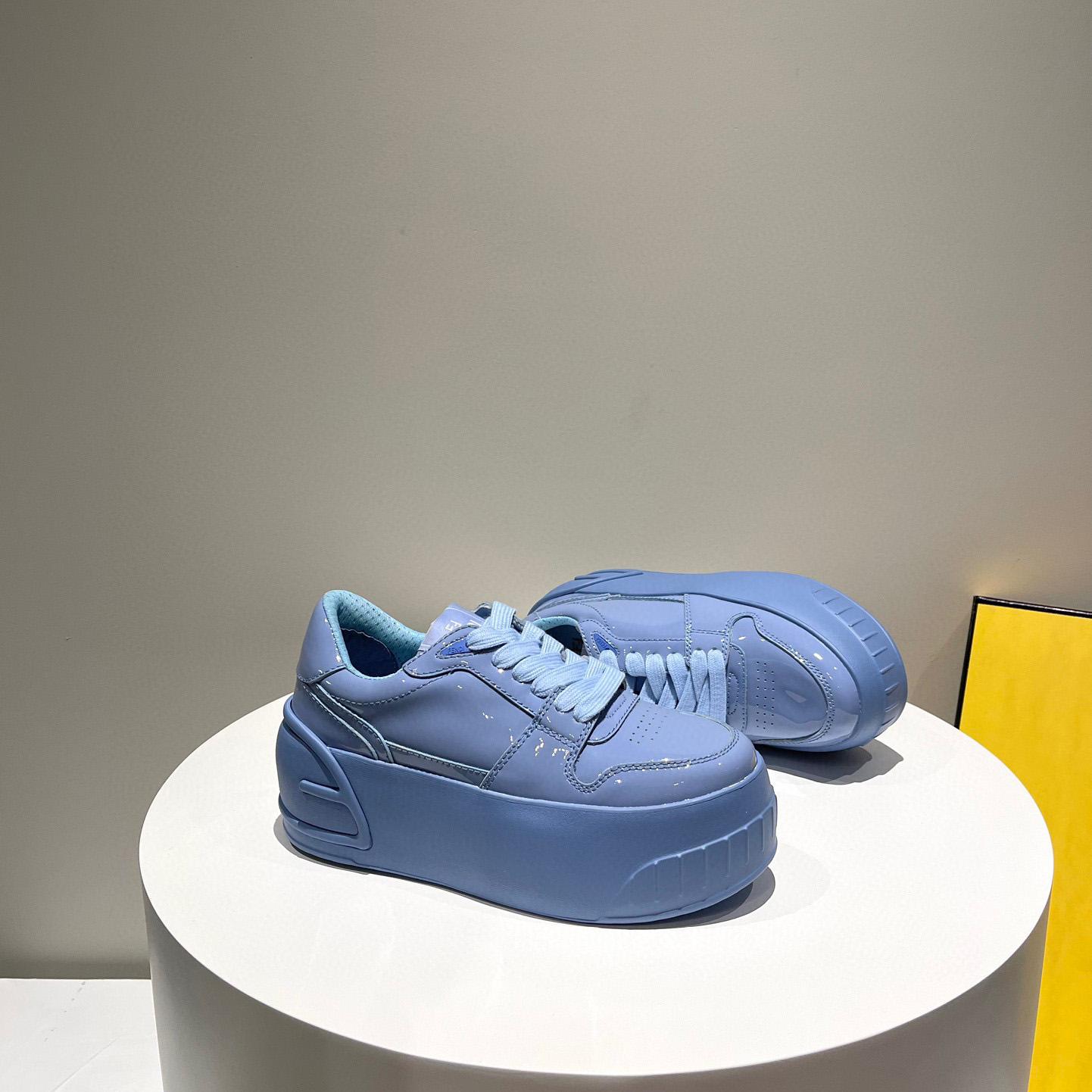 Fendi Fashion Show Blue Leather Low-Tops Sneaker  - PerfectKickZ