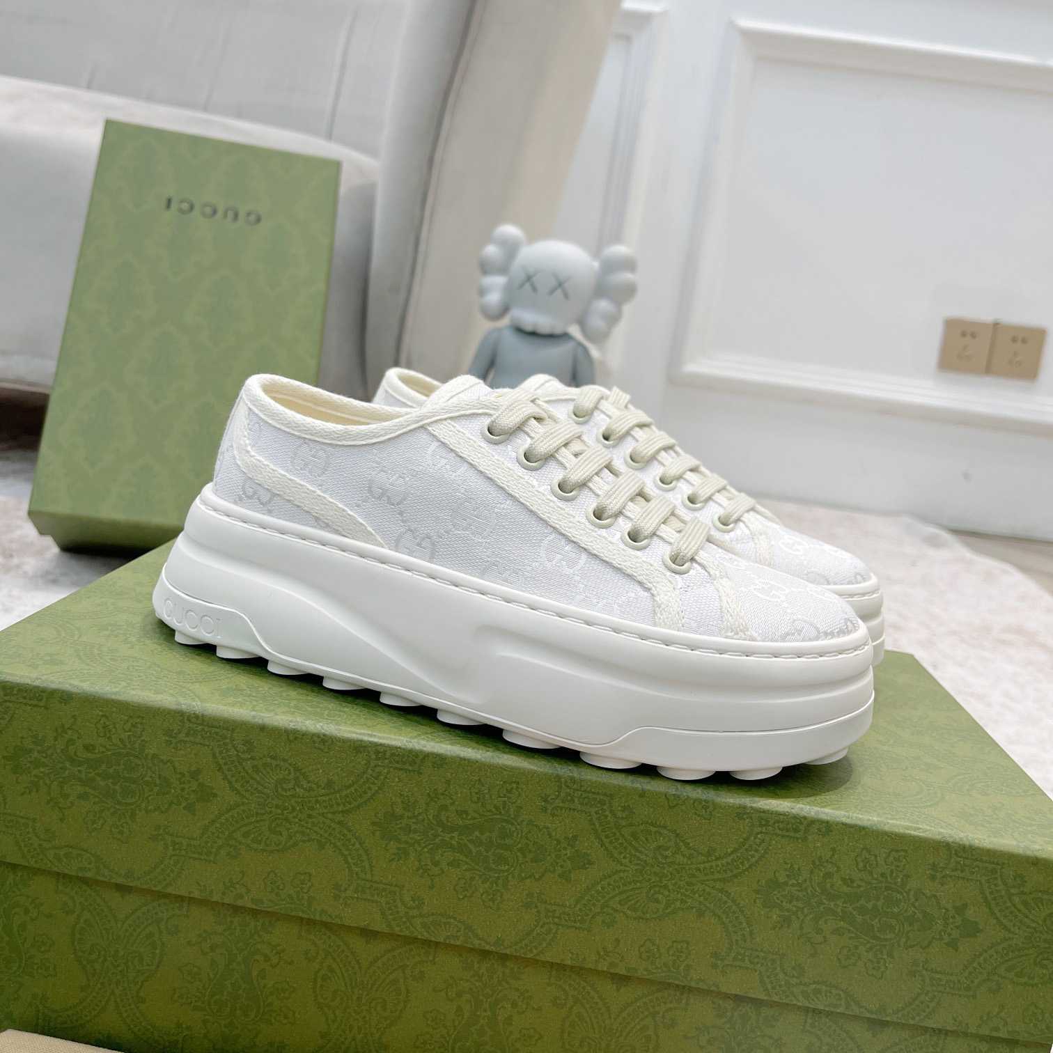 Gucci Women's GG Sneaker - PerfectKickZ