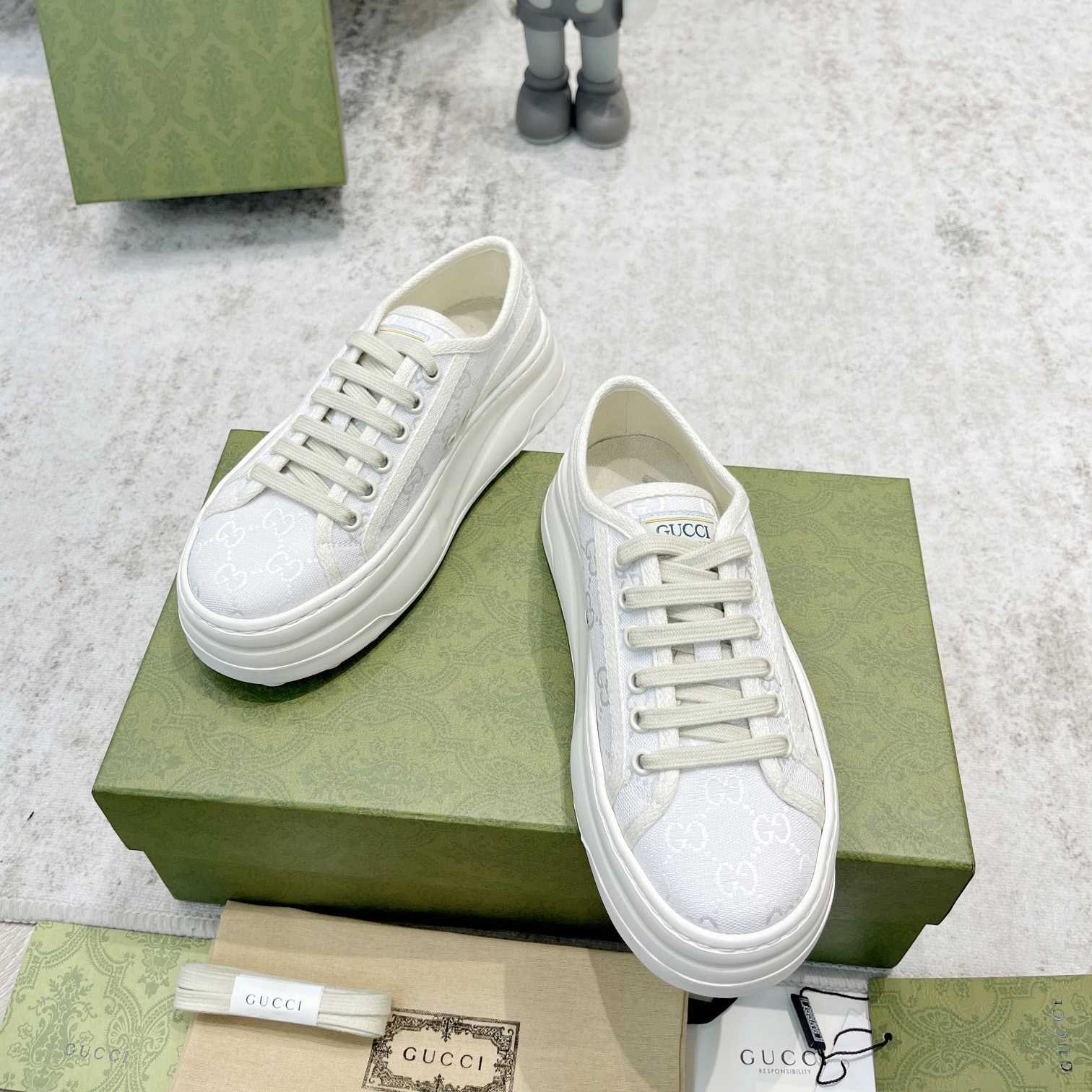 Gucci Women's GG Sneaker - PerfectKickZ